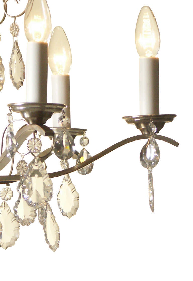 Typical Austrian Original 1950s Mid-Century Modern Crystal Chandelier In Excellent Condition For Sale In Vienna, AT