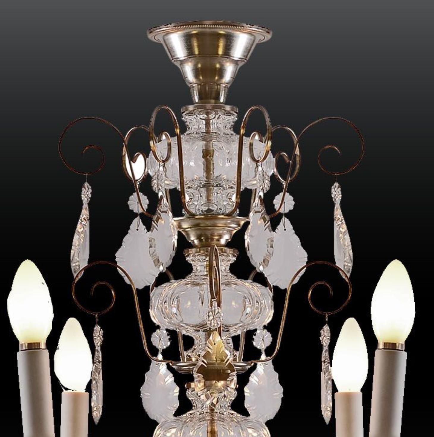 Fatto a mano Tipico lampadario di cristallo austriaco originale degli anni '50 di metà secolo moderno in vendita
