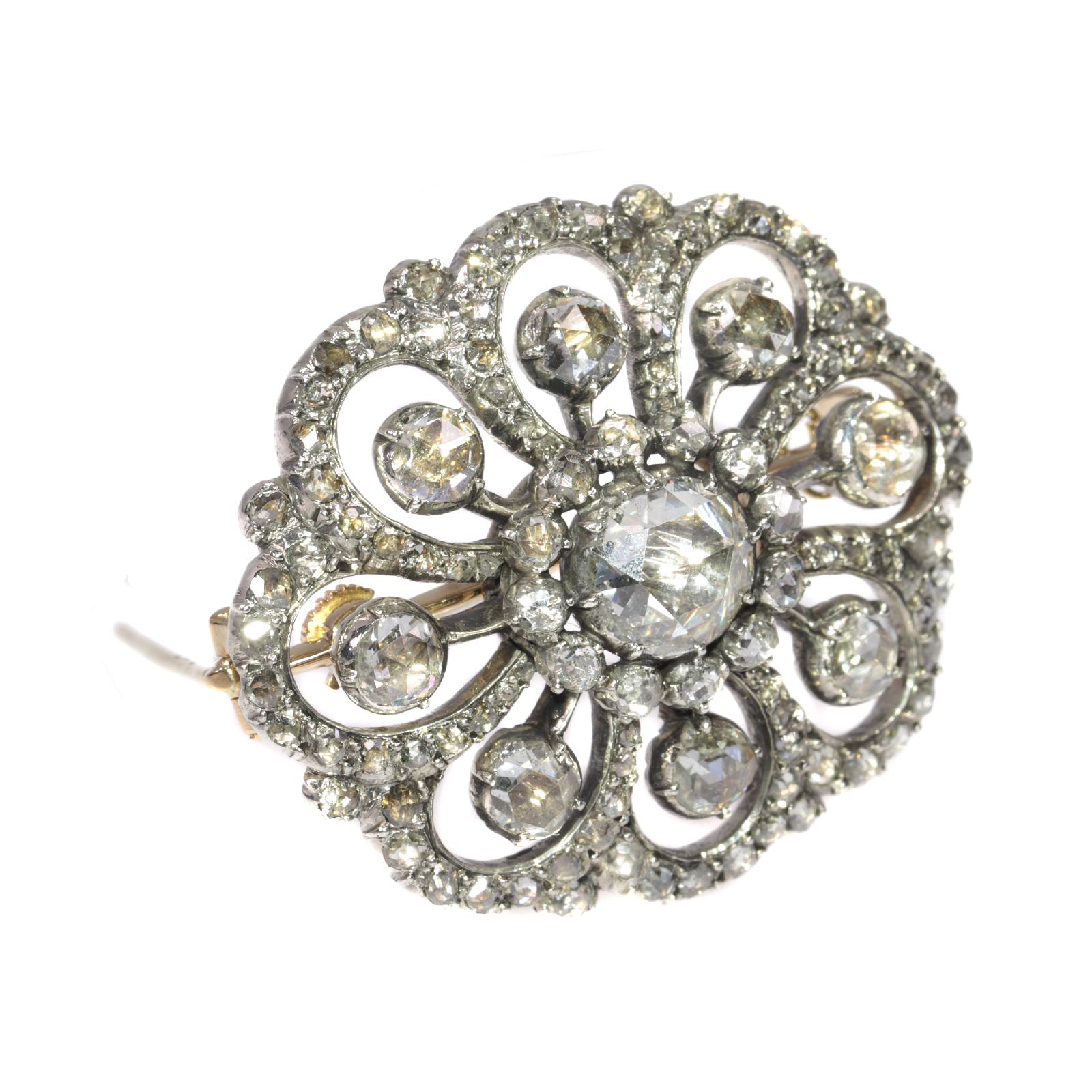 Typical Dutch Antique Rose Cut Diamond Jewel Brooch, 1860s In Excellent Condition For Sale In Antwerp, BE