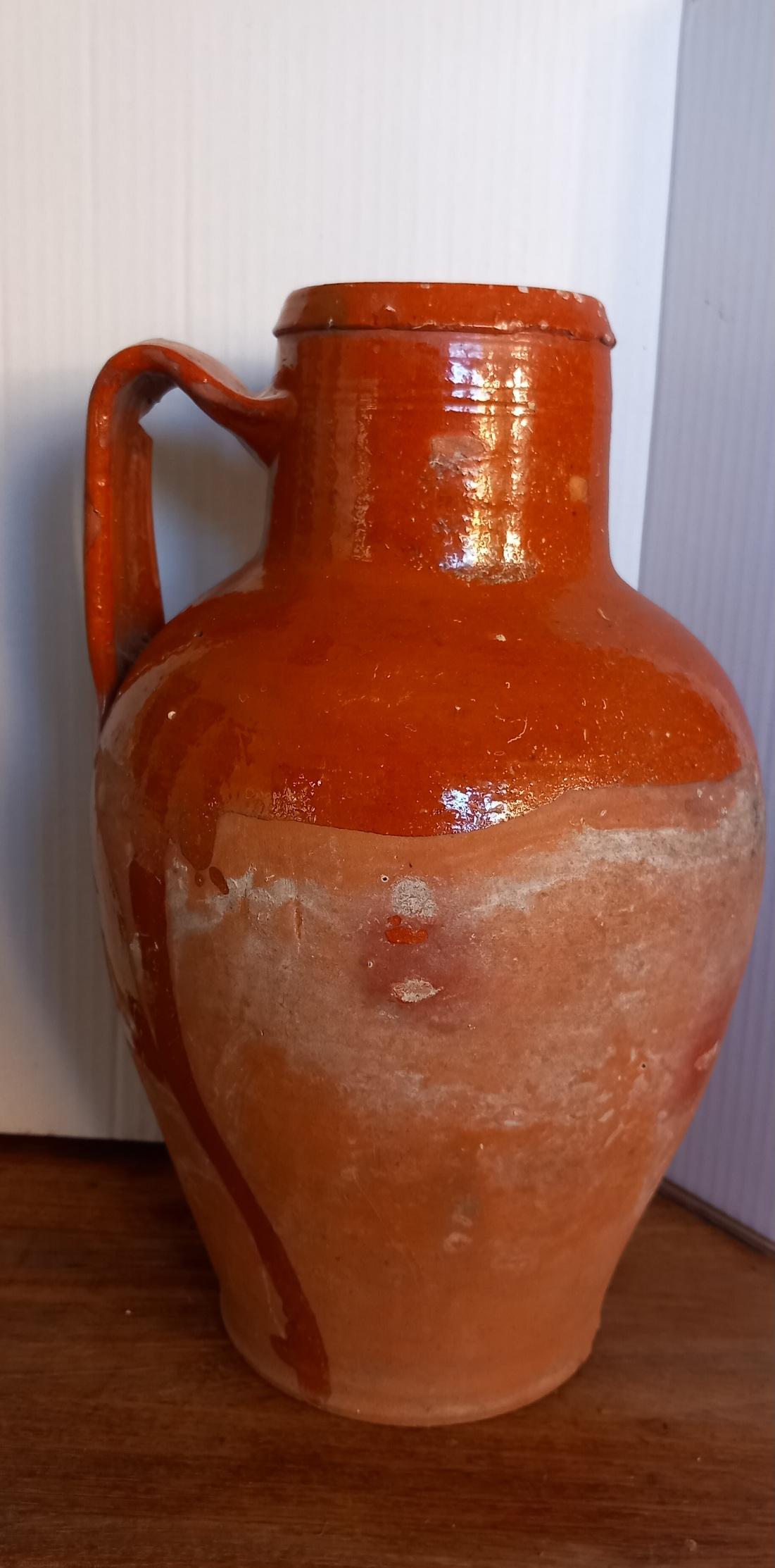 European Typical Spanish kitchen Container Fired Red Clay Ceramic  Early 20th Century For Sale