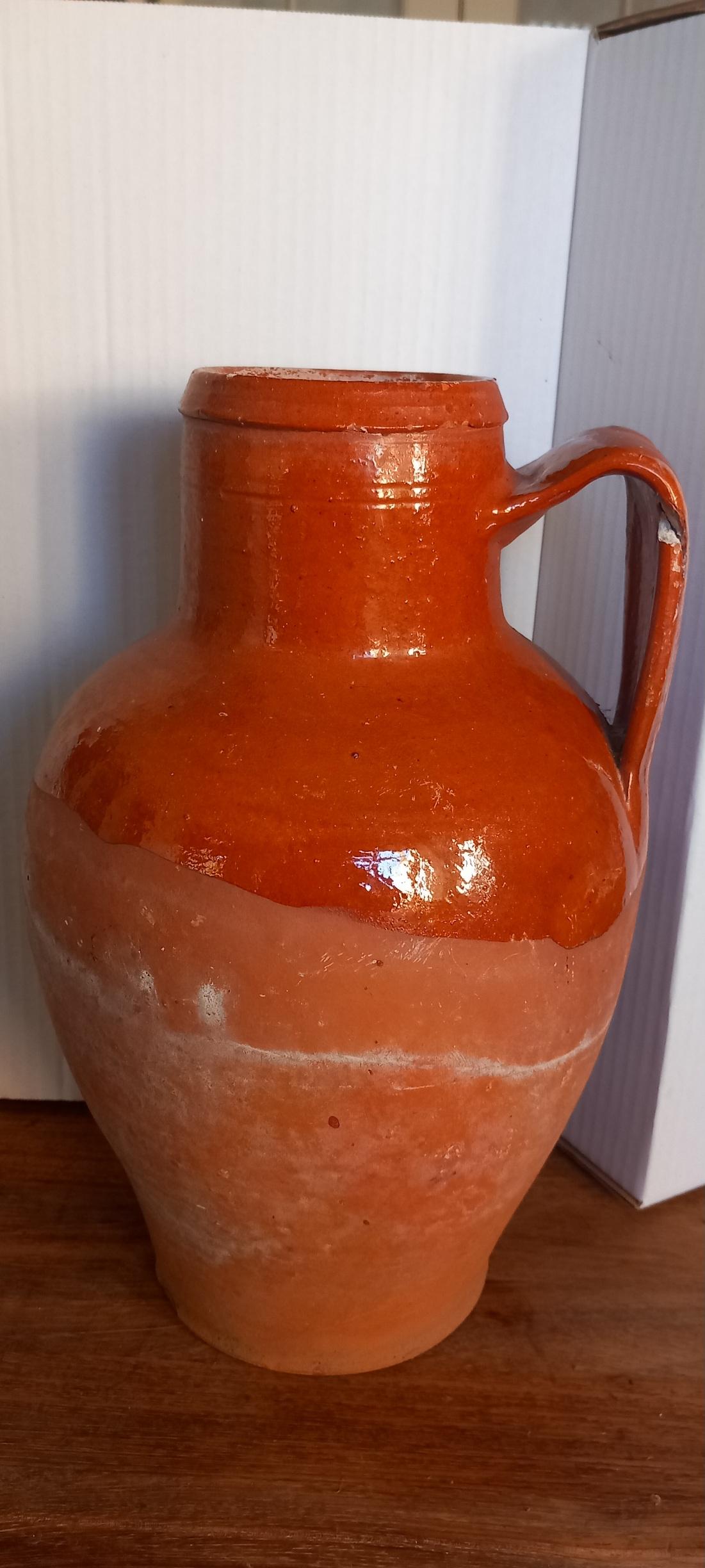 Typical Spanish kitchen Container Fired Red Clay Ceramic  Early 20th Century For Sale 4
