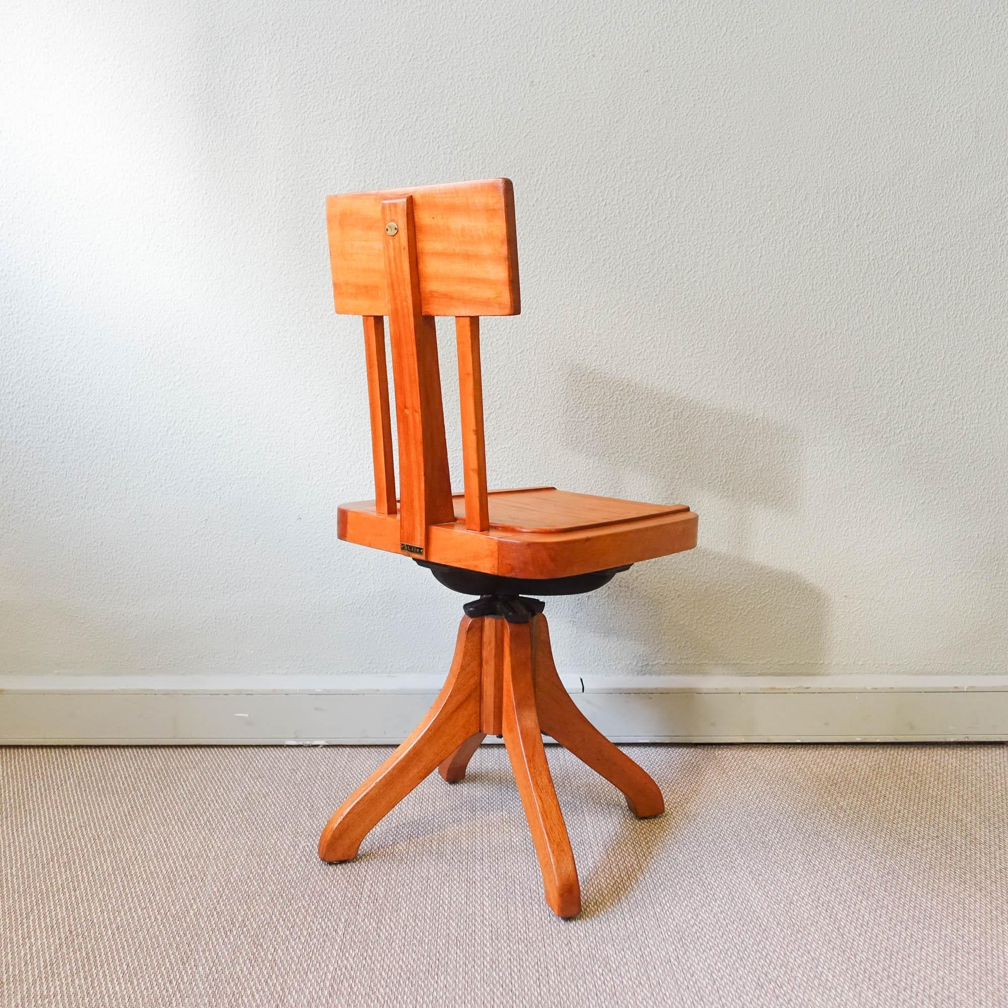 Typist Chair, Model Simples, by Móveis Olaio, 1940's In Good Condition For Sale In Lisboa, PT