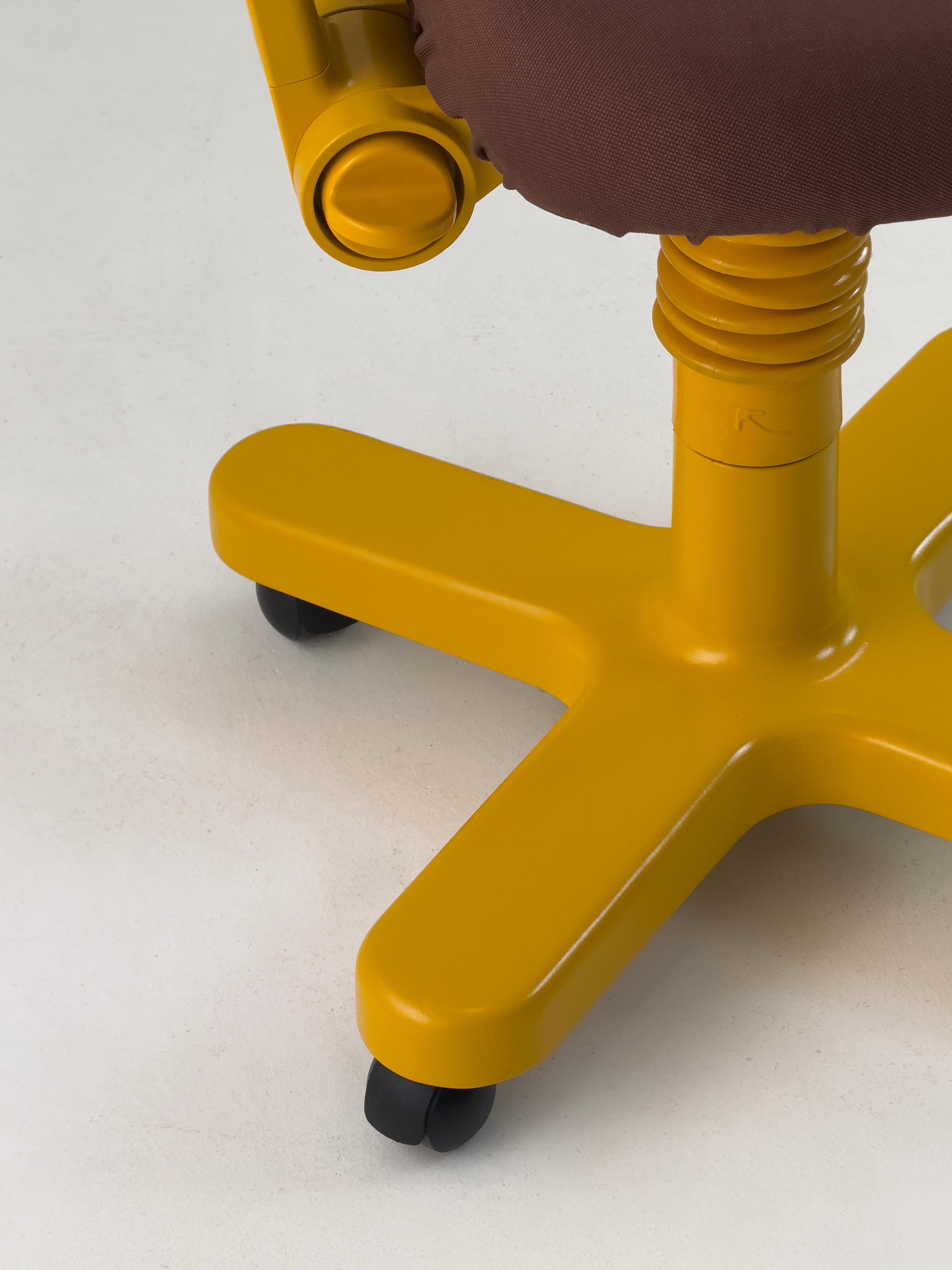 Typist Chair Synthesis 45 Entworfen von Ettore Sottsass für Olivetti, Italien, 1970er Jahre (Ende des 20. Jahrhunderts) im Angebot