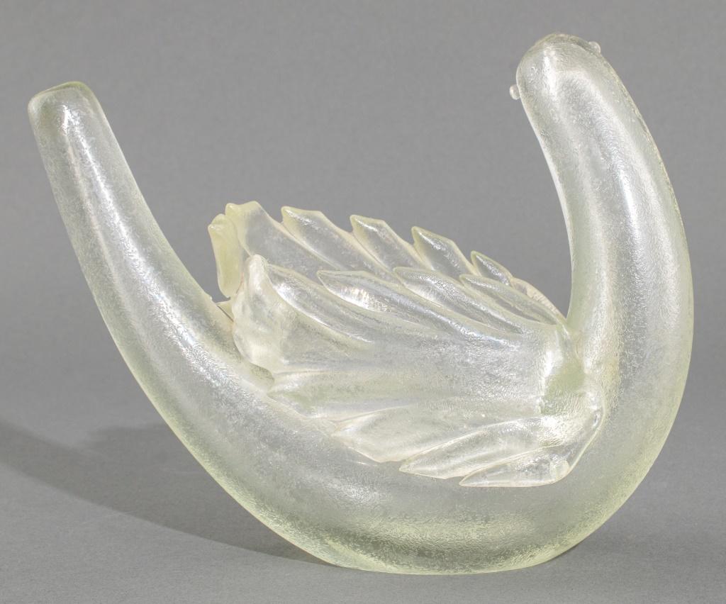 Mid-Century Modern Tyra Lundgren for Venini Art Glass Bird Sculpture