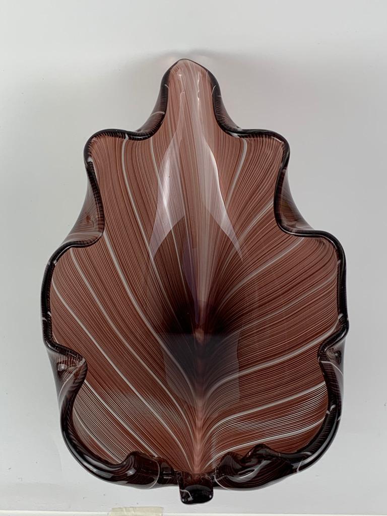 Mid-Century Modern Tyra Lundgren for Venini Murano Mid Century Blown Glass Bowl Big Leaf For Sale