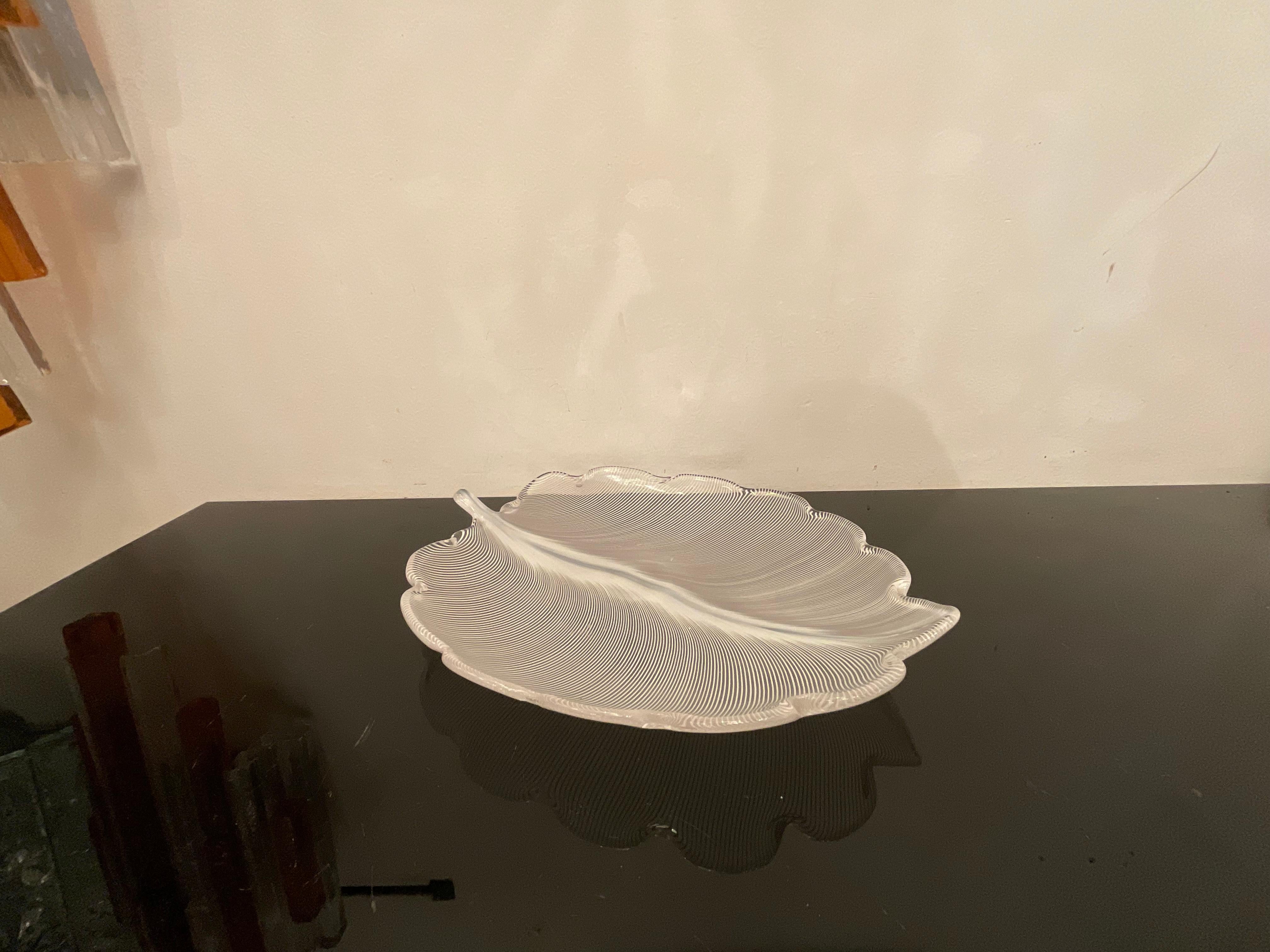 Tyra Lundgren - VENINI - murano glass leaf - 1950s - 20th century For Sale 1