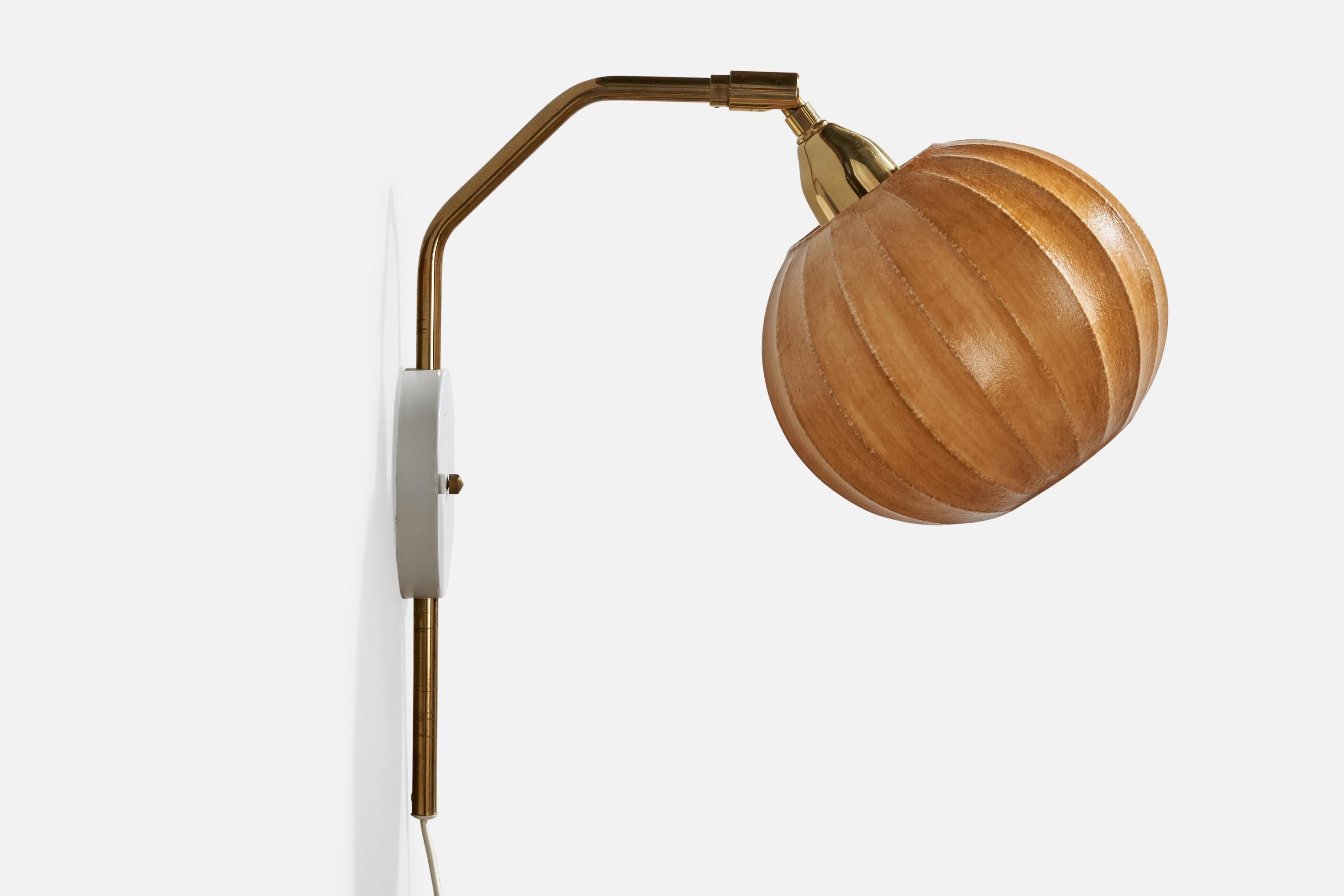 Tyringe Konsthantverk, Wall Light, Brass, Metal, Cotton, Sweden, 1990s In Good Condition For Sale In High Point, NC
