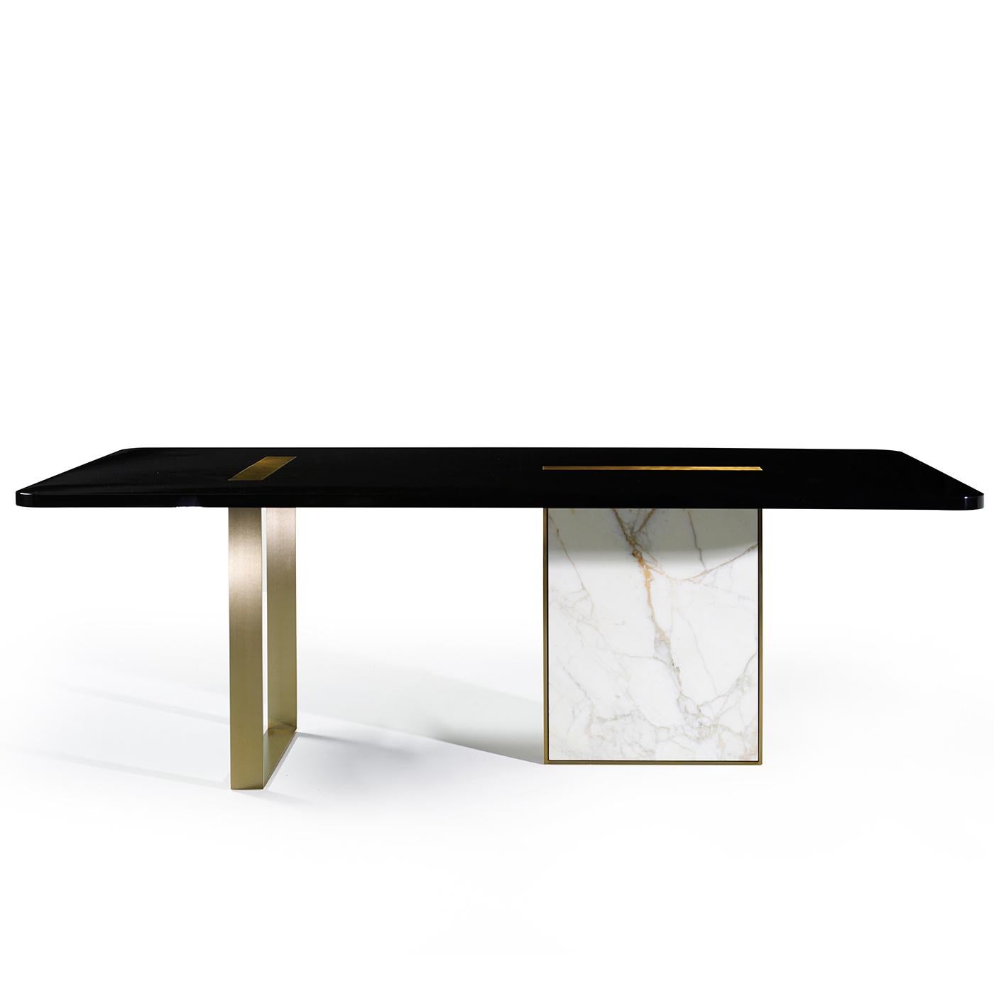 Contemporary Tyron Dining Table