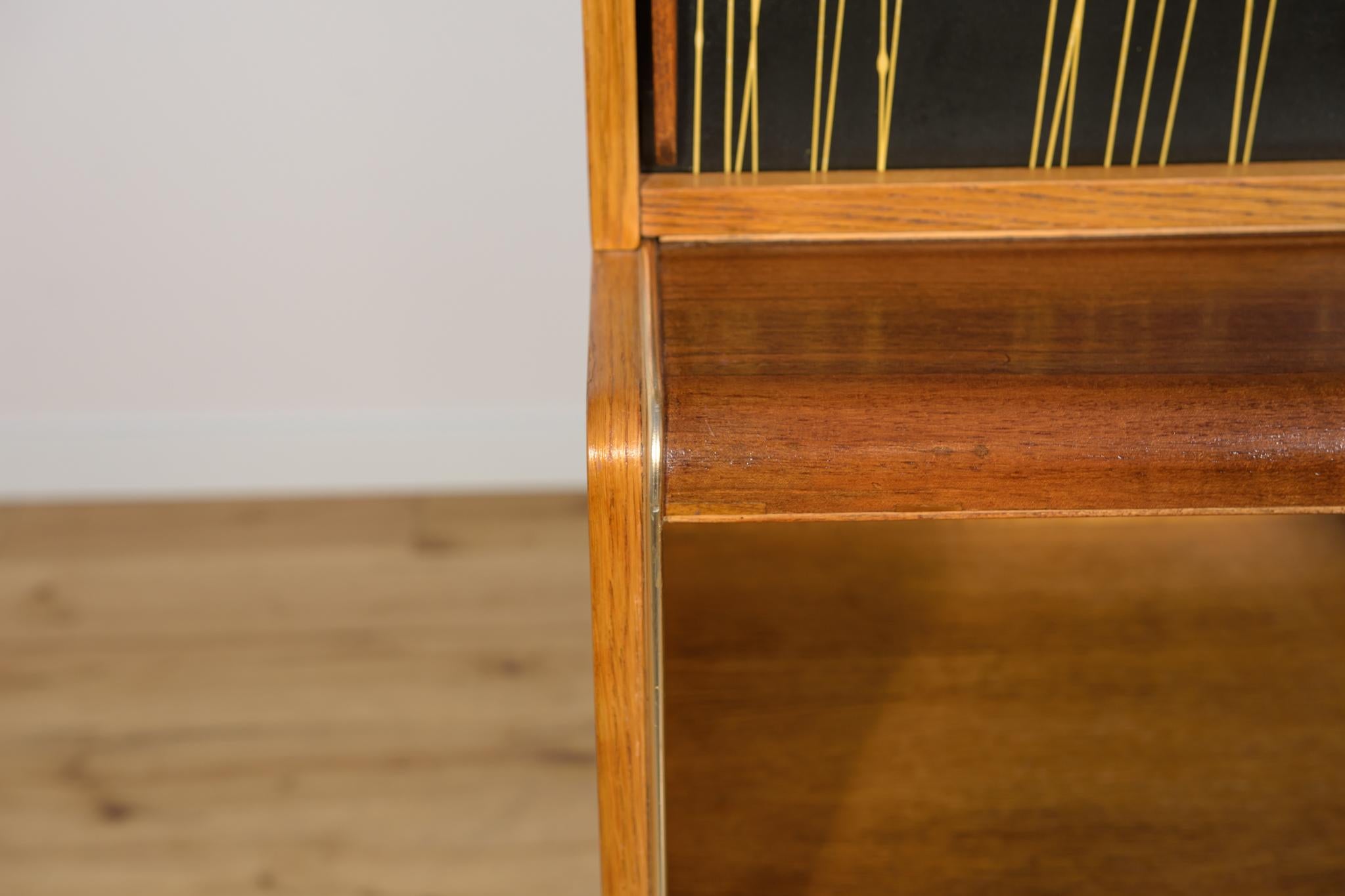 U-372/386 Sideboard by Hubert Nepožitek & Bohumil Landsman from Jitona. For Sale 3