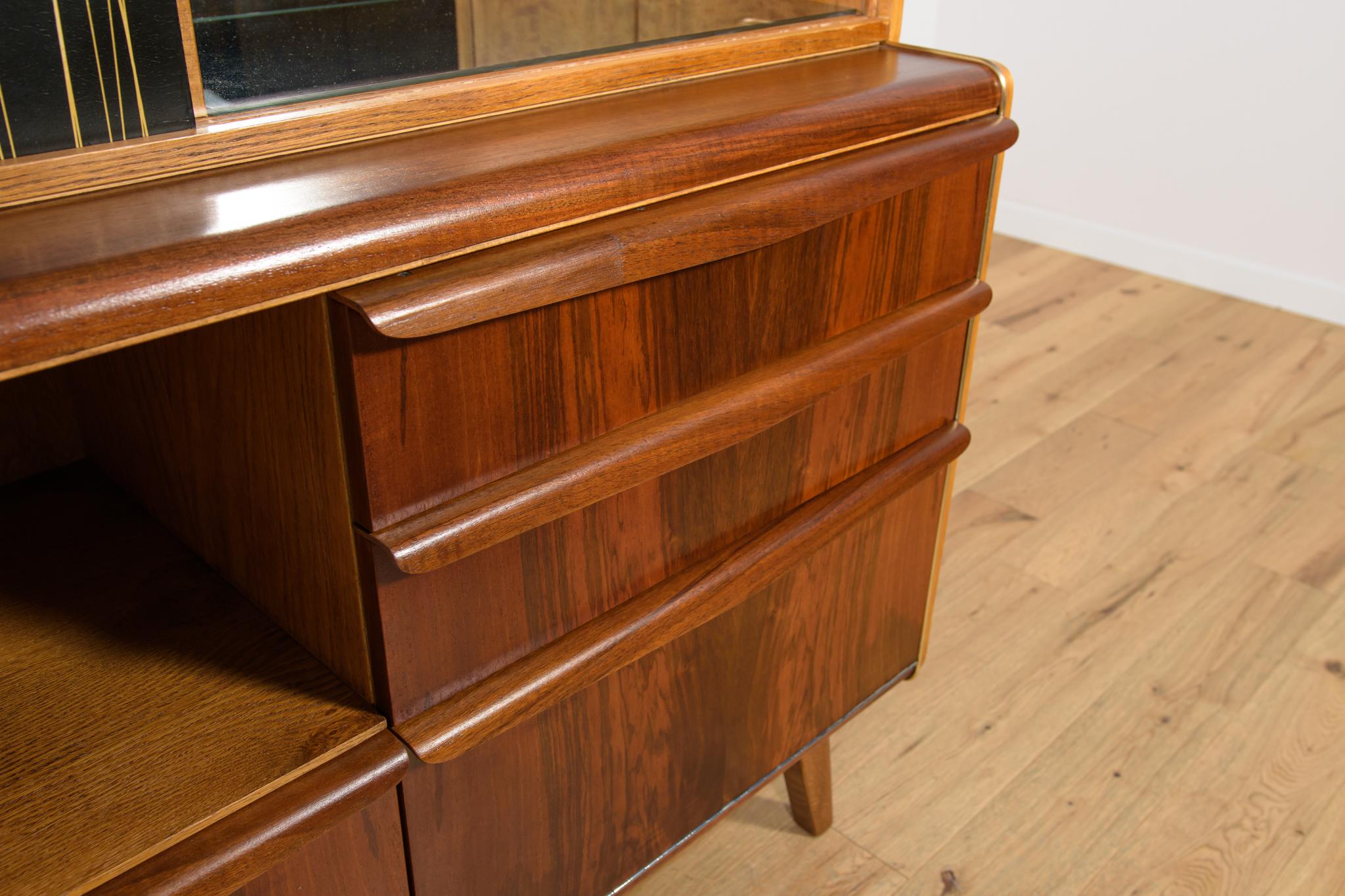 U-372/386 Sideboard by Hubert Nepožitek & Bohumil Landsman from Jitona. For Sale 10
