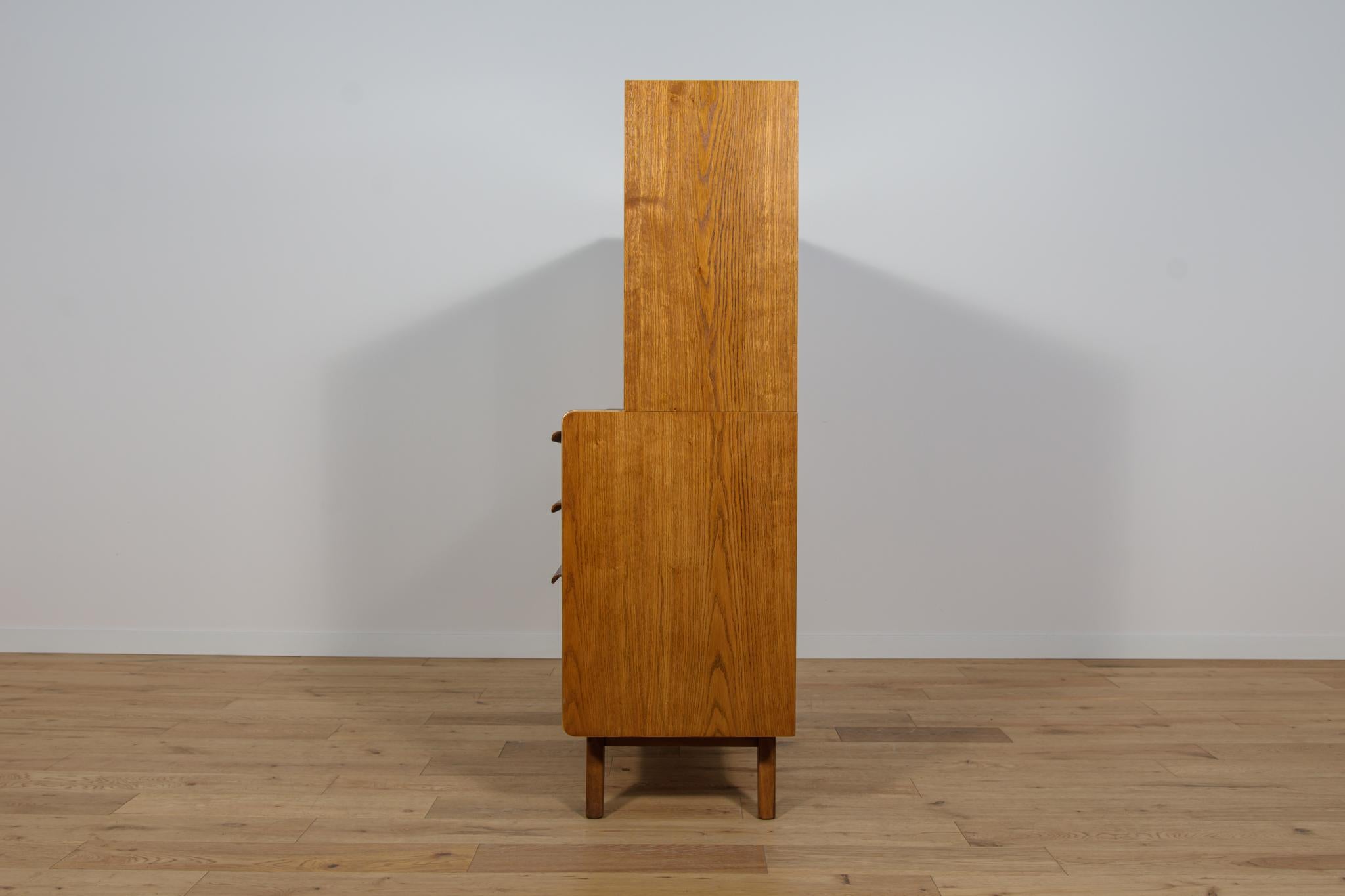 Woodwork U-372/386 Sideboard by Hubert Nepožitek & Bohumil Landsman from Jitona. For Sale