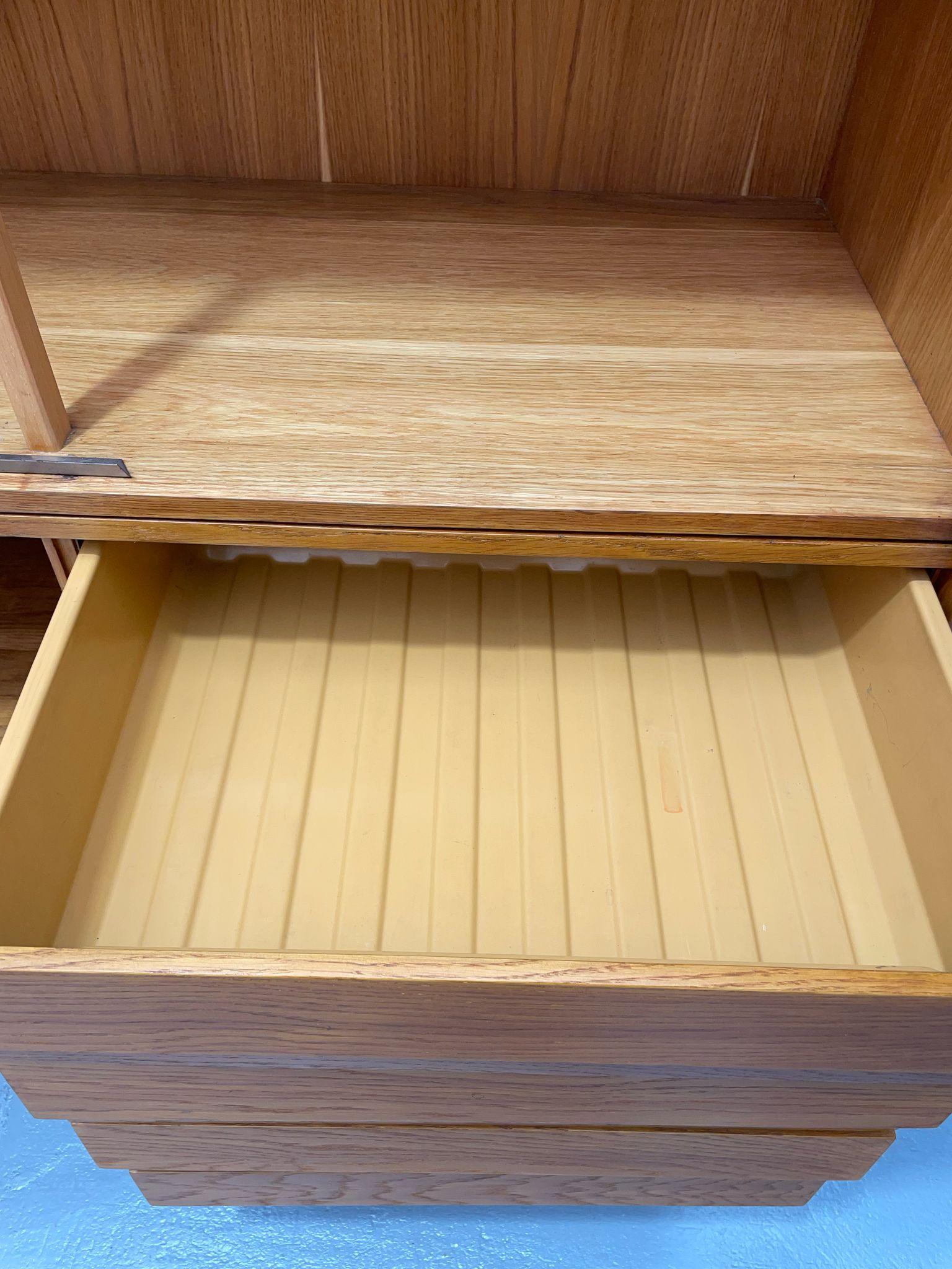 U-450 Cabinet in Oak by Jiří Jiroutek for Interiér Praha, Czechoslovakia, 1960s For Sale 13