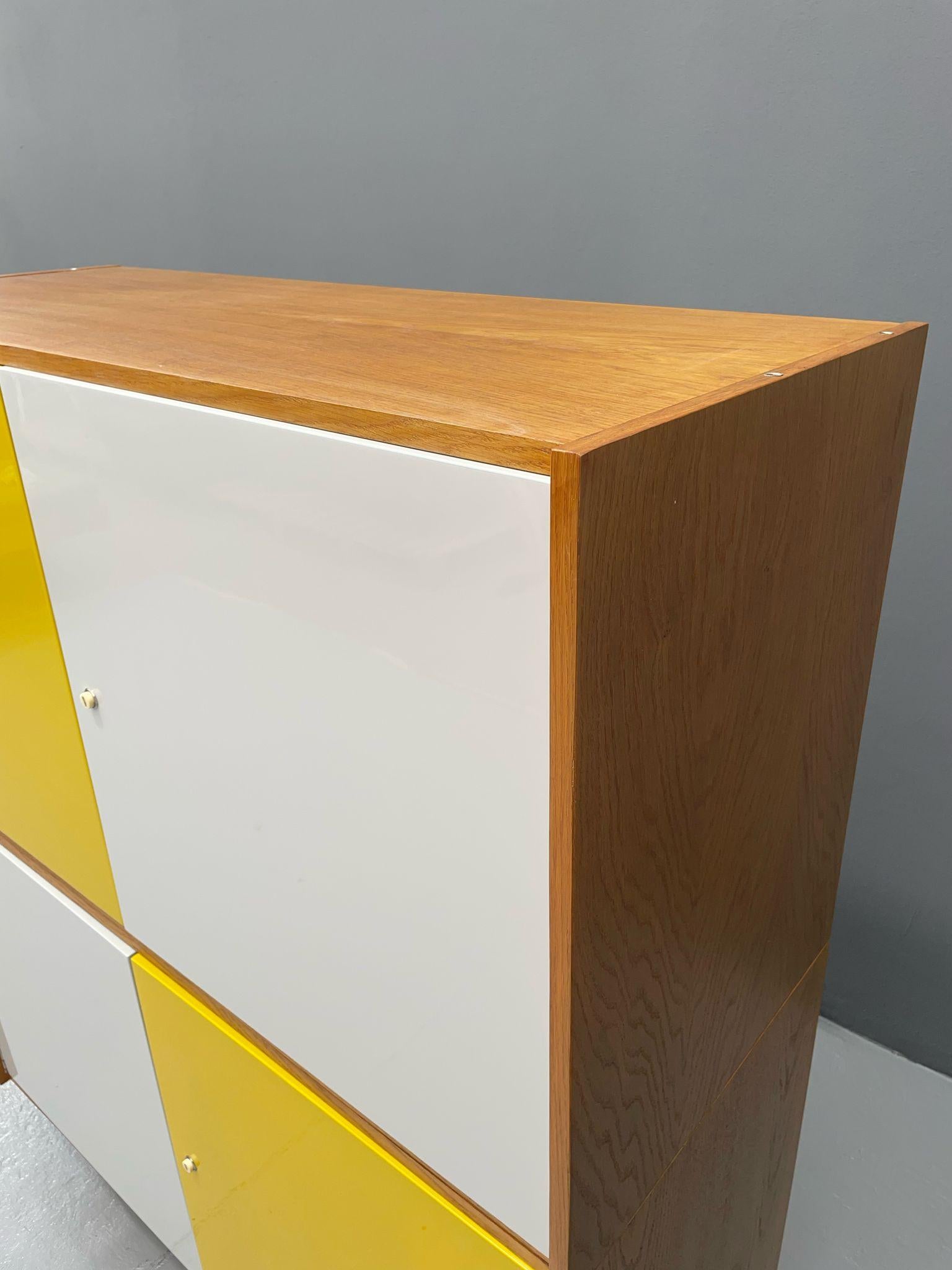 U-450 Cabinet in Oak veneer, Yellow & White Variant, Jiří Jiroutek for Interiér For Sale 1