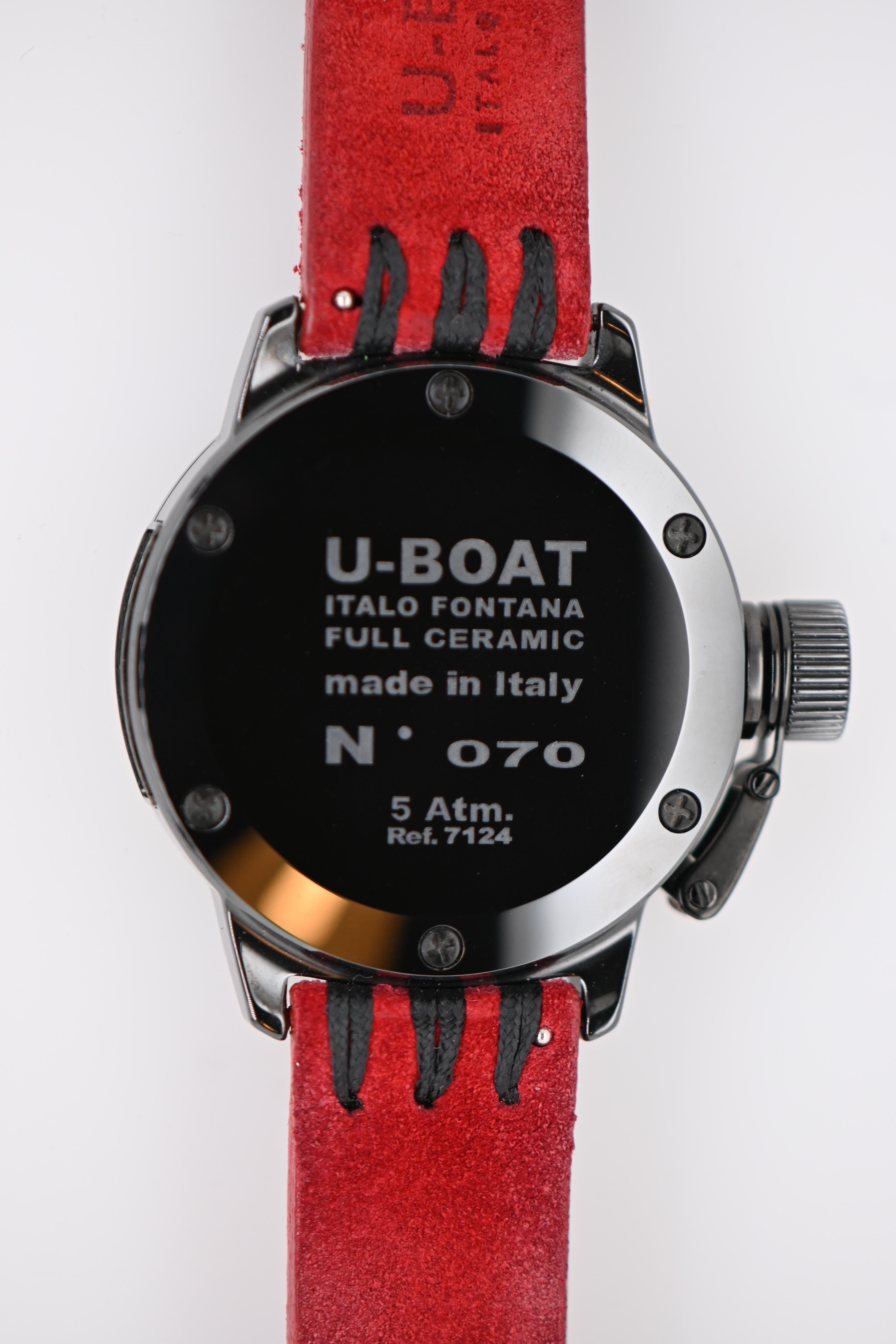 This watch is powered by an automatic movement, which means it's powered by the natural movement of your wrist, eliminating the need for batteries. This gives you a hassle-free watchmaking experience and remarkable precision.

The U-Boat Ceramic 42