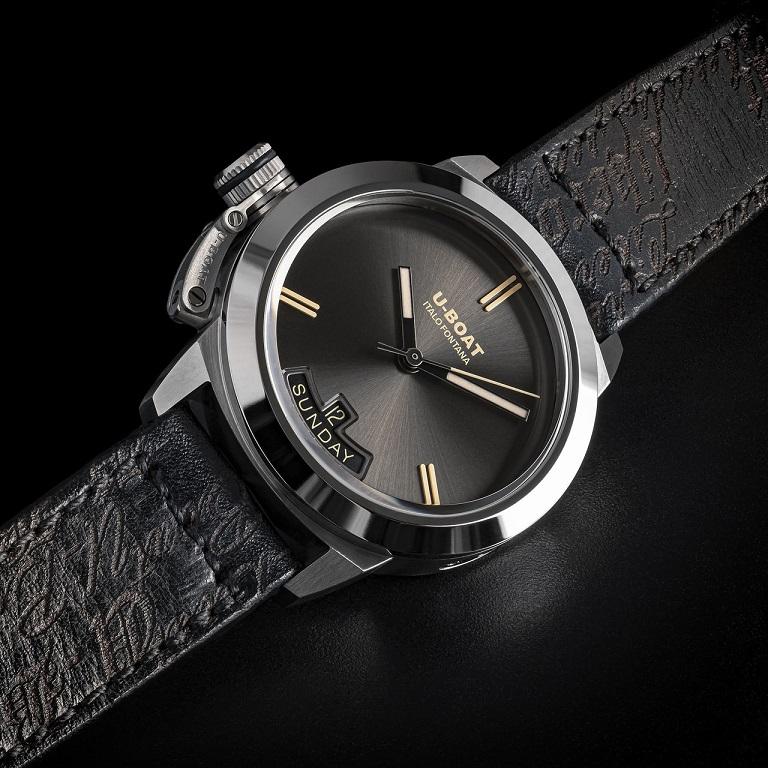 Montre U-Boat Classico 40mm Automatic Vintage Black Dial Leather Strap  8891 Neuf - En vente à Wilmington, DE