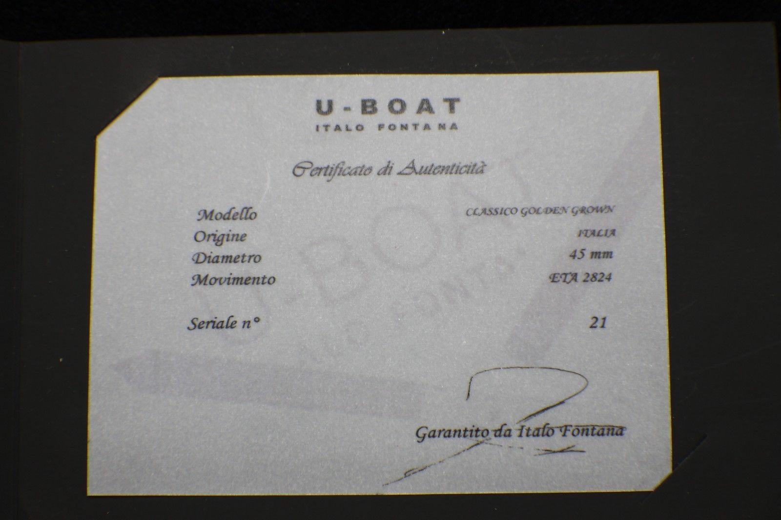 Boîte et papier en acier PVD noir et or 18 carats 45 carats avec couronne dorée Classique U-Boat en vente 2