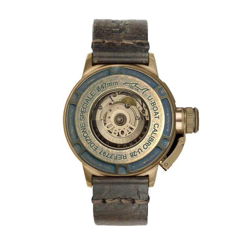 MOVEMENT:
automatic mechanical, personalized to U-BOAT specifications for stem to be positioned at 9 o’clock.
Laser cut rotor as by U-BOAT specifications.
Frequency: 28,800 vibrations per hour, 4 Hz. Power reserve: 44 hours. 26 jewels.
FUNCTIONS: