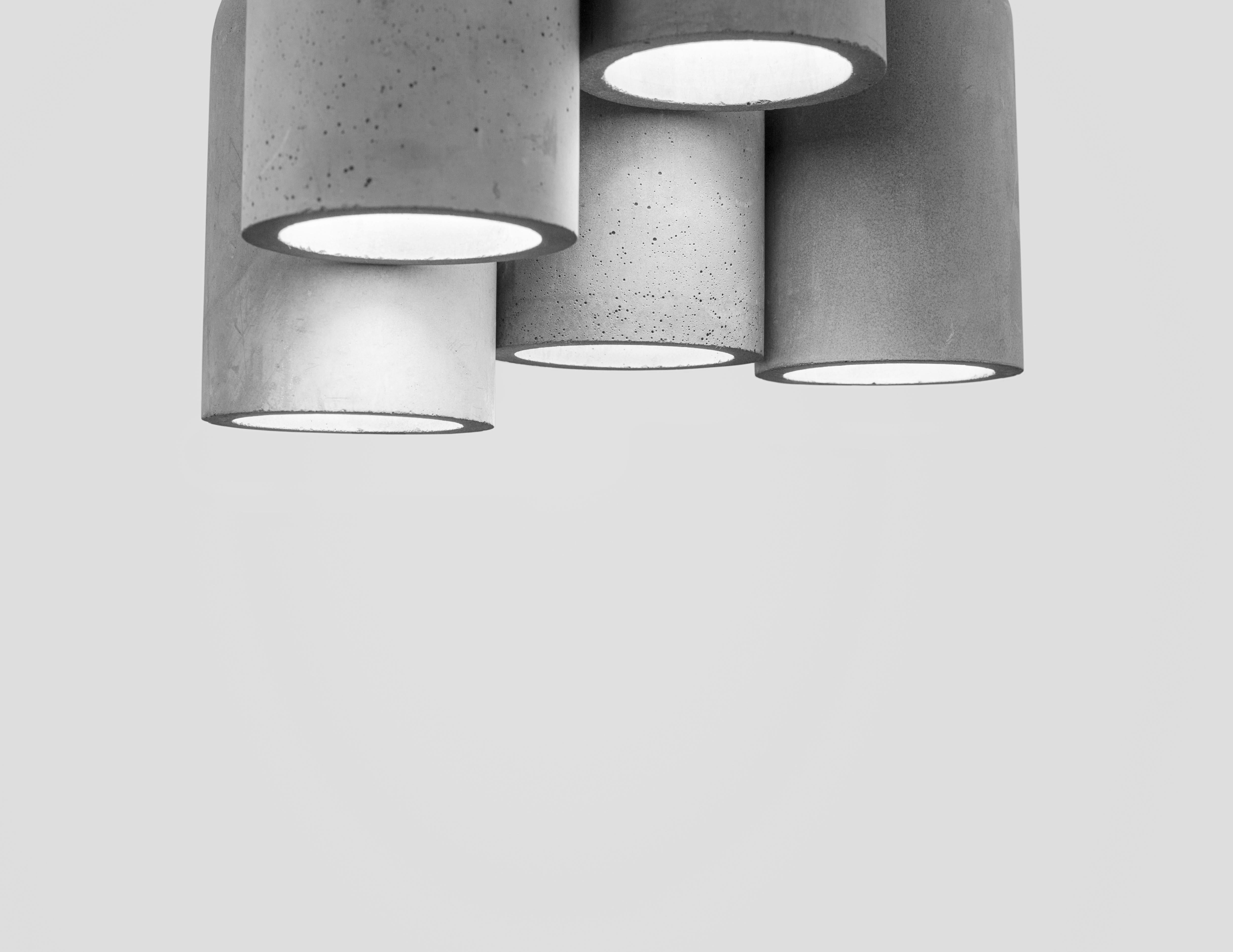 Lampe à suspension en béton U de Bentu Design en vente 1