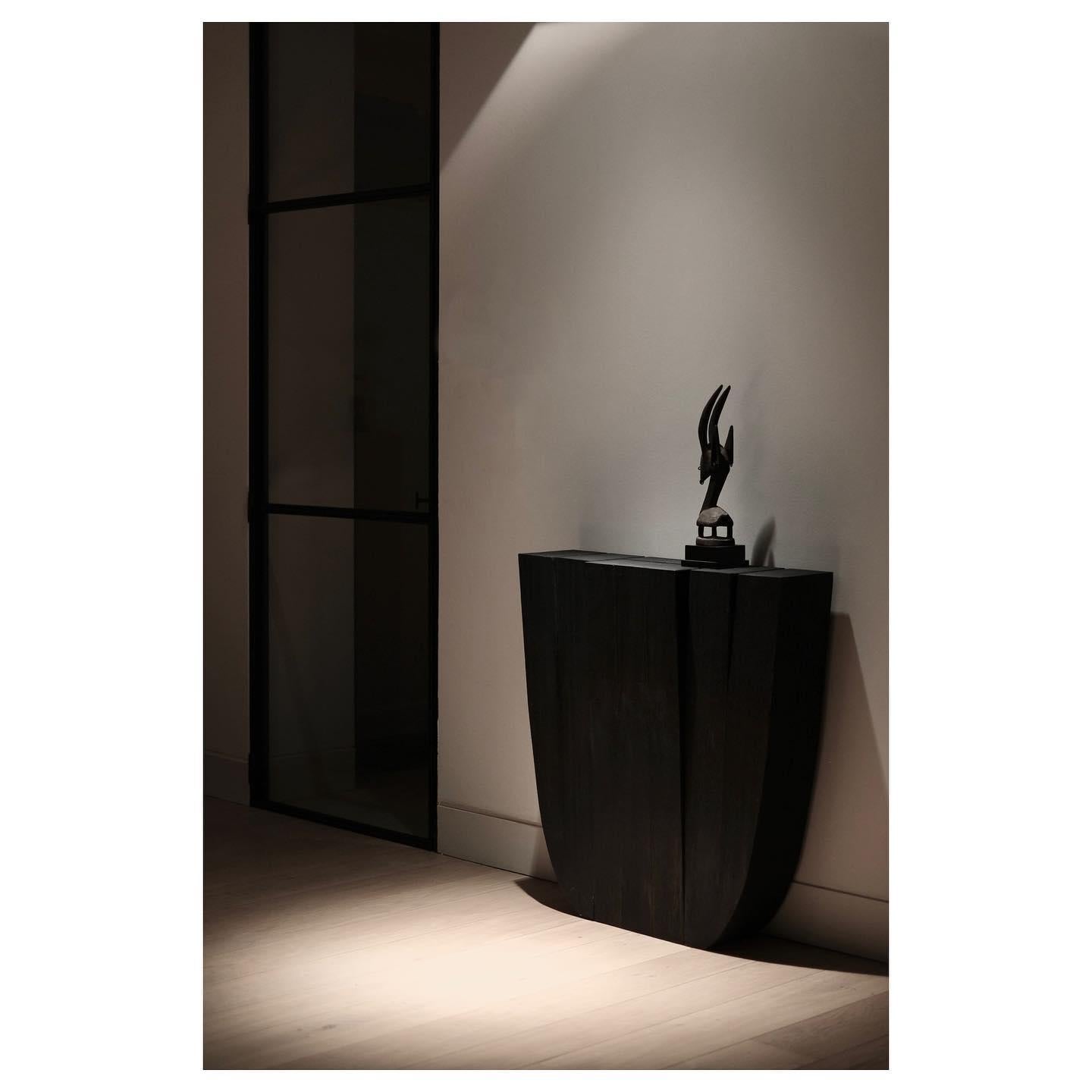 Hallway-Tisch, signiert von Arno Declercq im Angebot 5