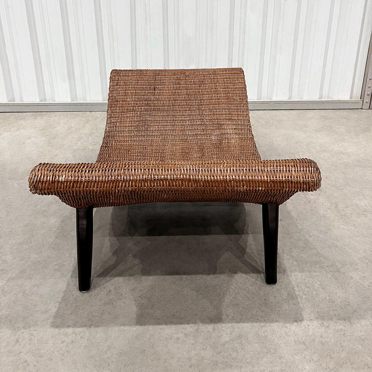 U-shaped Bench in Hardwood & Wicker, Unknown, Brazil, c. 1960 In Good Condition For Sale In New York, NY