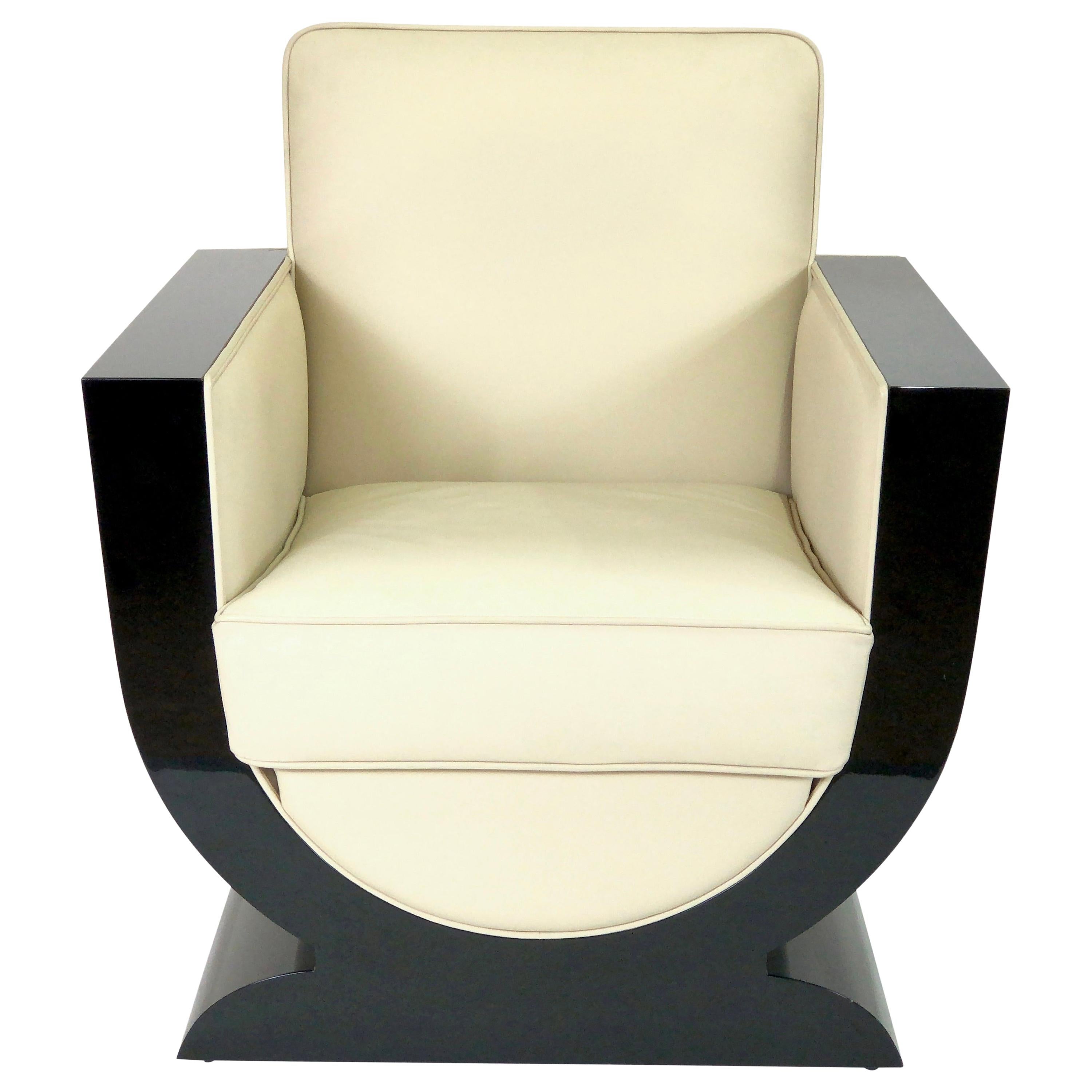 U-Shaped Black and White Art Deco Style Club Chair with Black Piano Lacquer For Sale