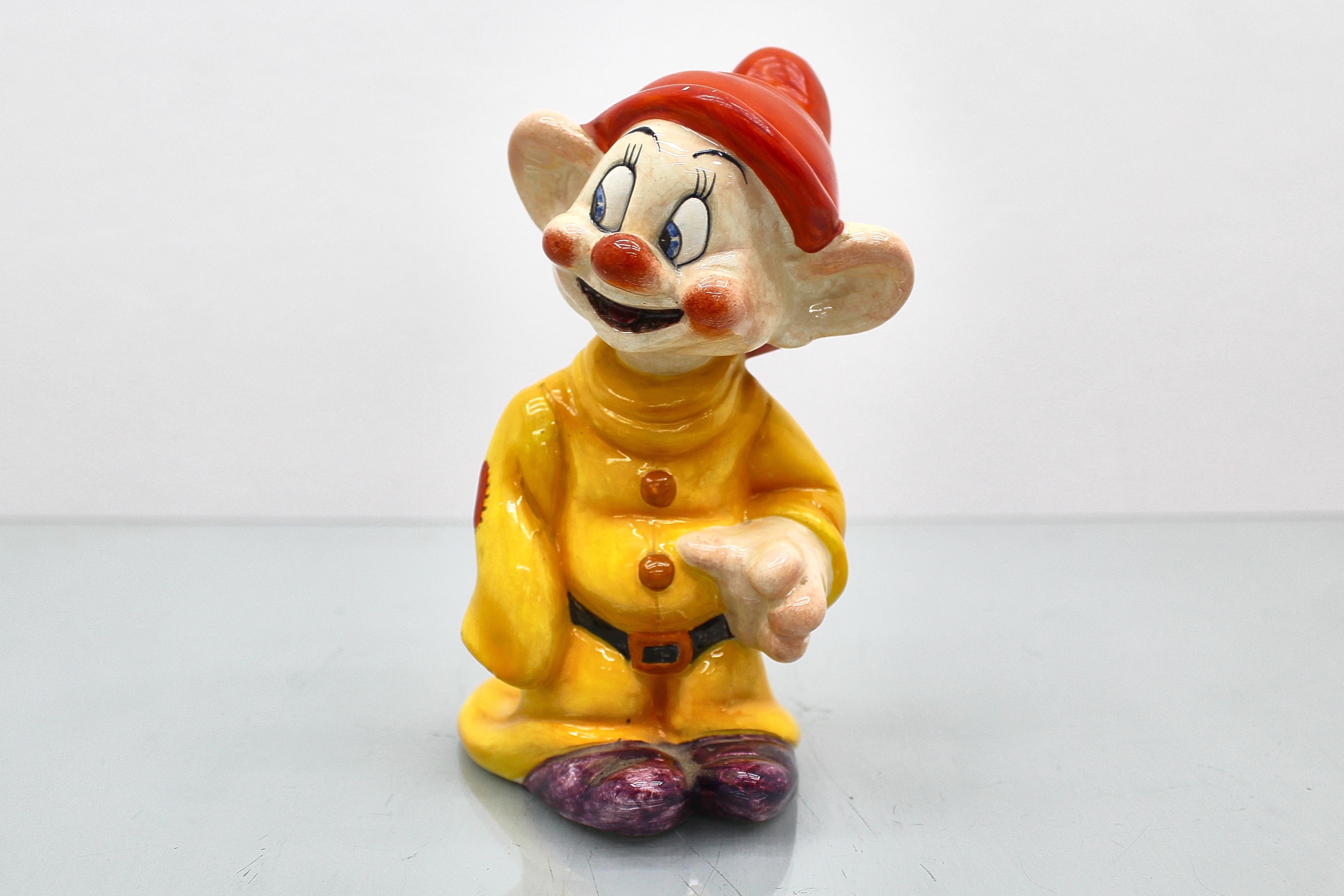 U. Zaccagnini für Walt Disney Dopey glasierte keramische Skulptur 1940er Jahre Italien im Angebot 2
