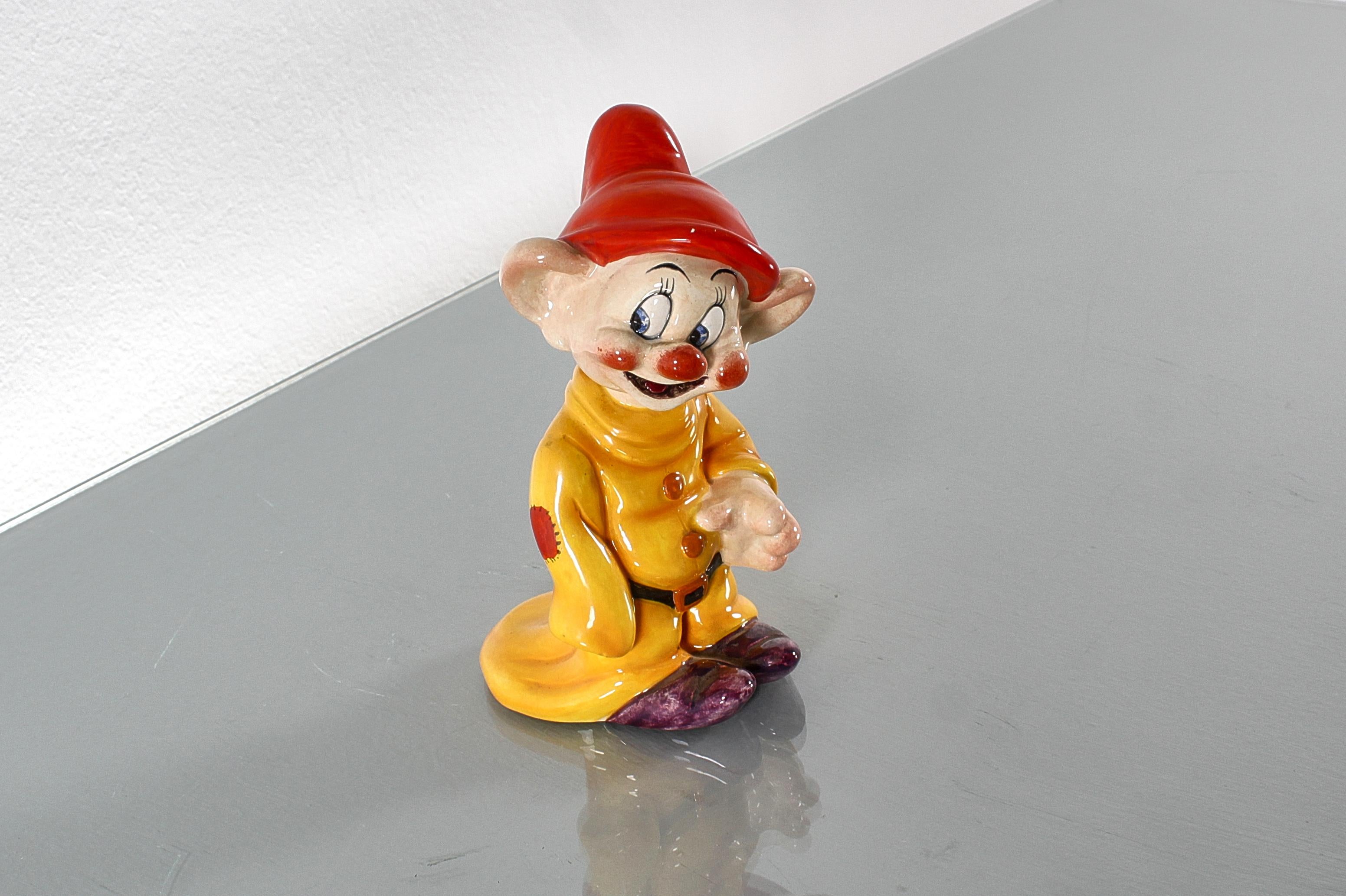 U. Zaccagnini für Walt Disney Dopey glasierte keramische Skulptur 1940er Jahre Italien (Keramik) im Angebot