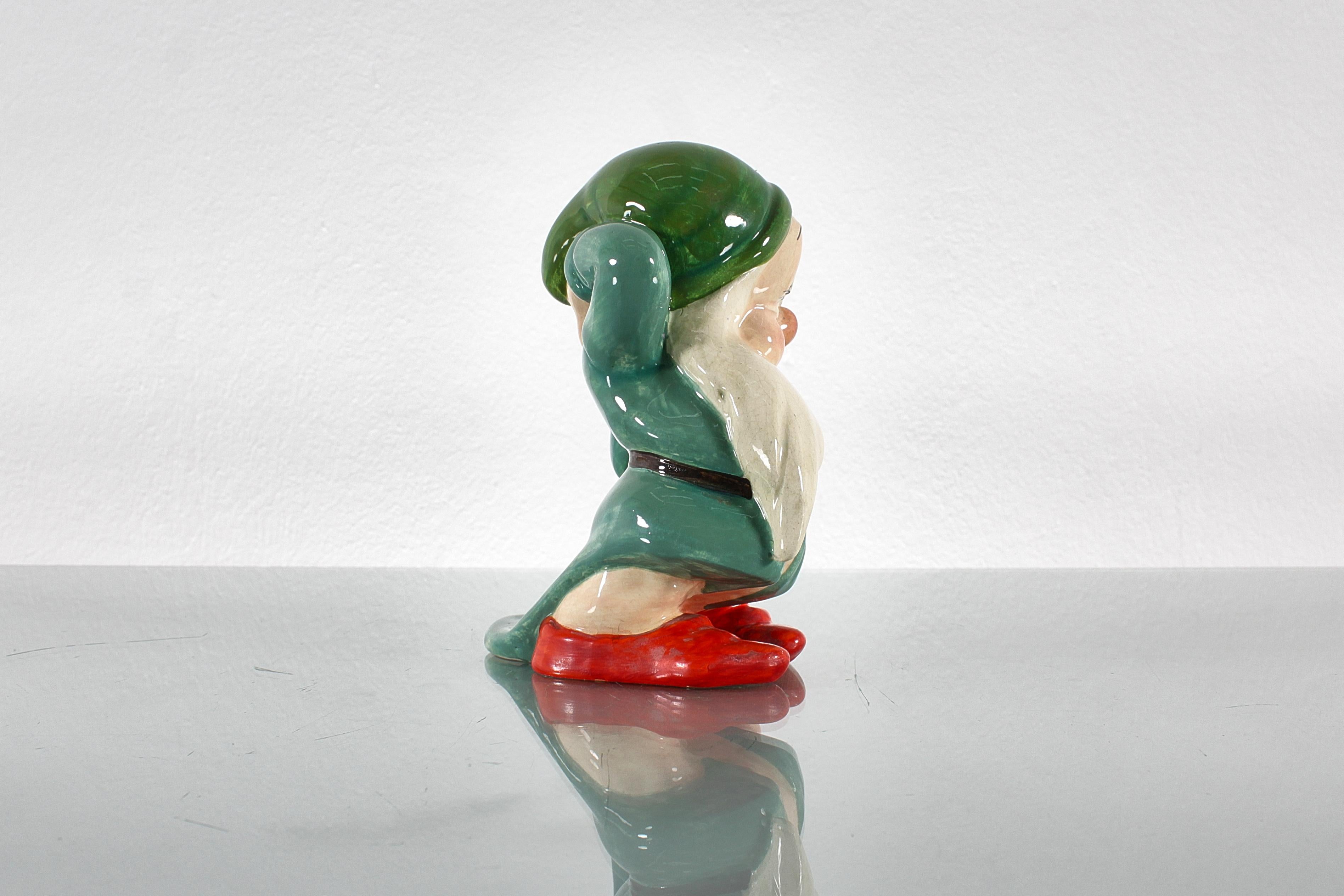 Italian U. Zaccagnini for Walt Disney Sleepy Glazed Ceramic Sculpture 1940s Italy For Sale