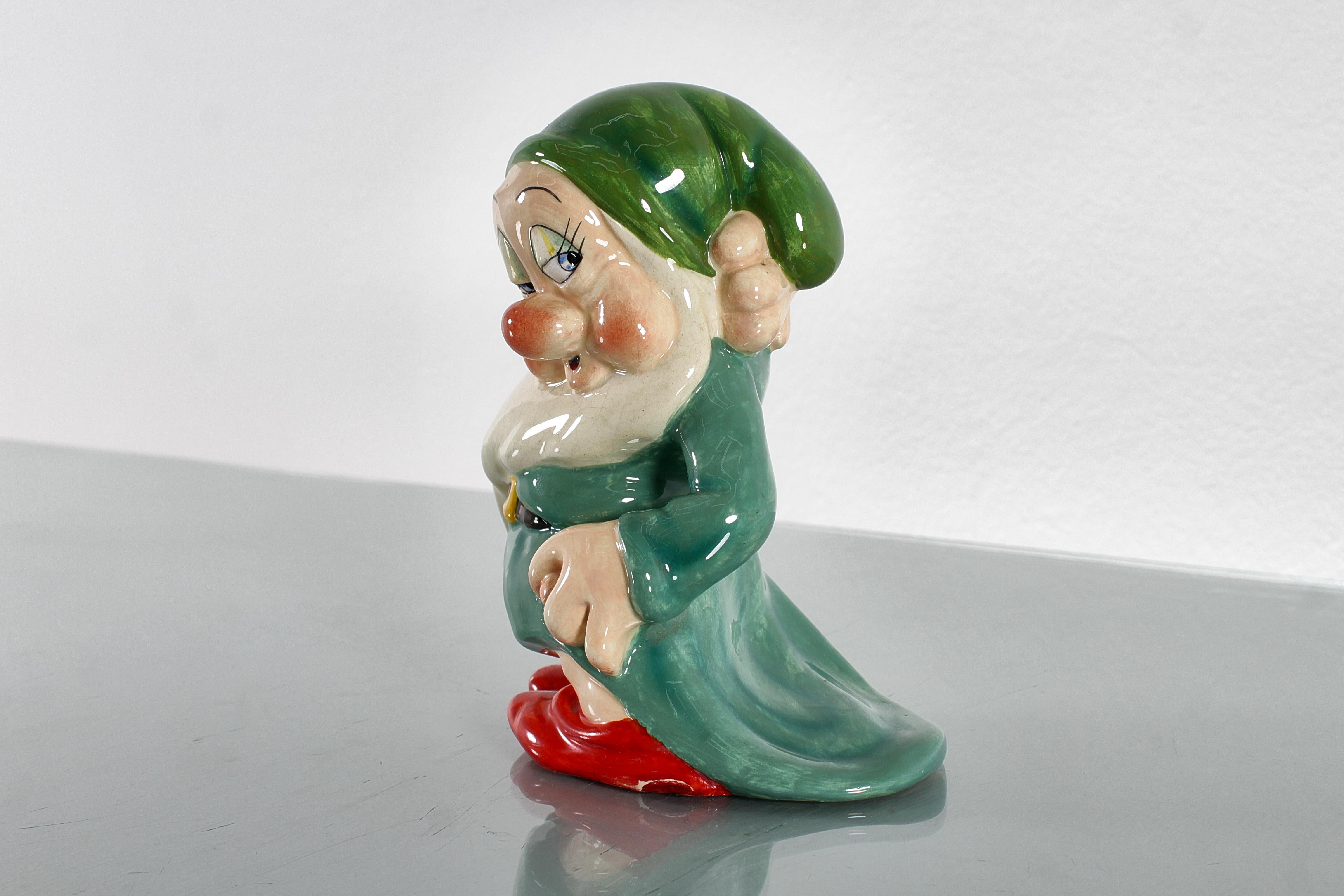 U. Zaccagnini for Walt Disney Sleepy Glazed Ceramic Sculpture 1940s Italy For Sale 2