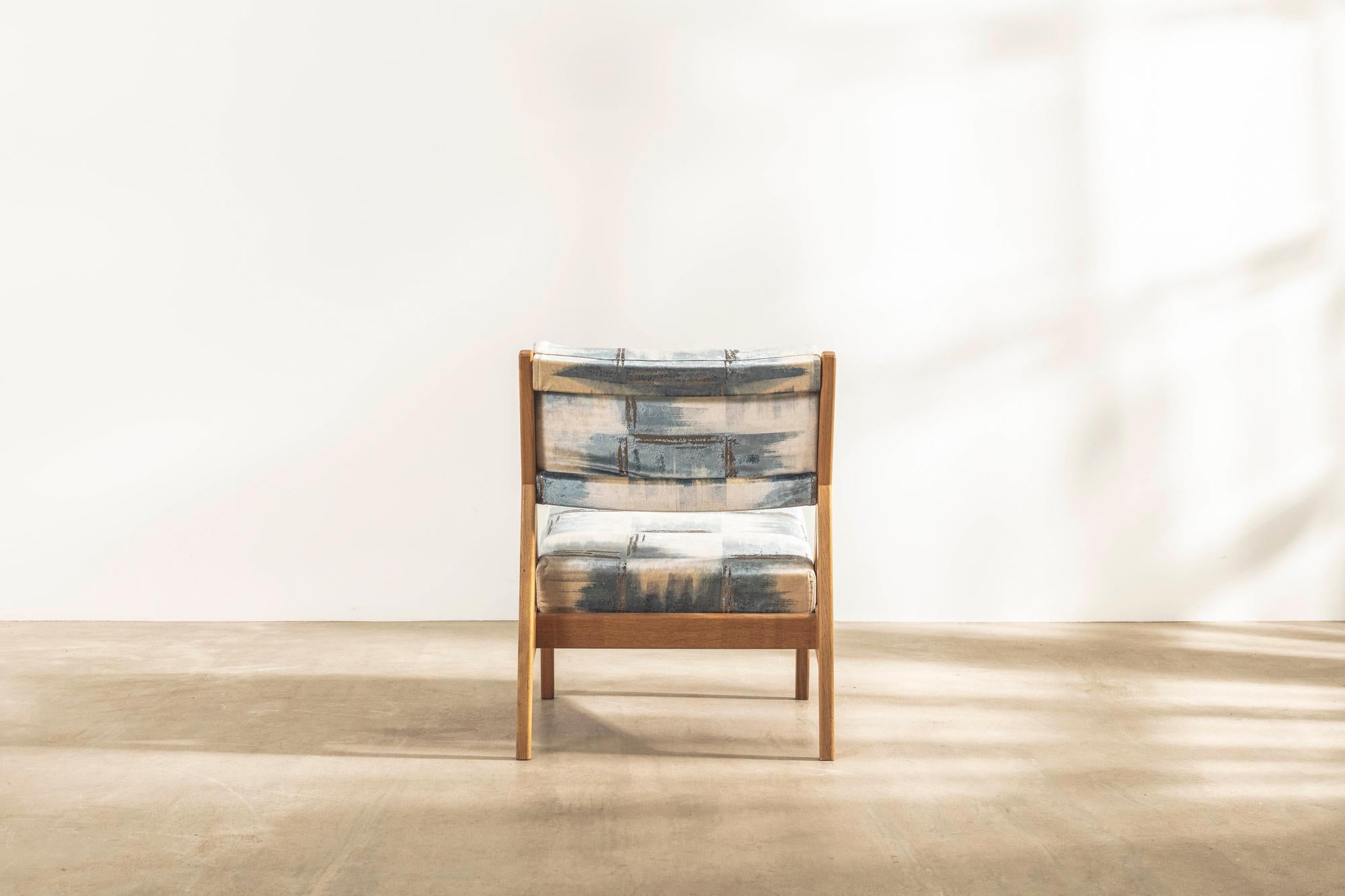 Jens Risom U431 Armless Chair in European Oak For Sale 2