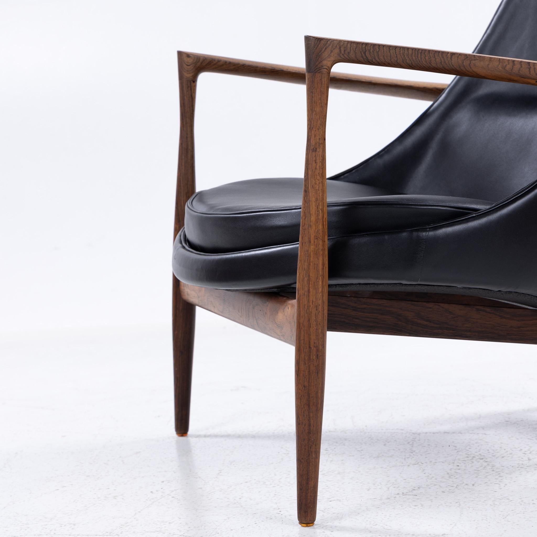 Danish Rare 'Elizabeth' lounge chair in Brazilian rosewood by by Ib Kofod-Larsen For Sale