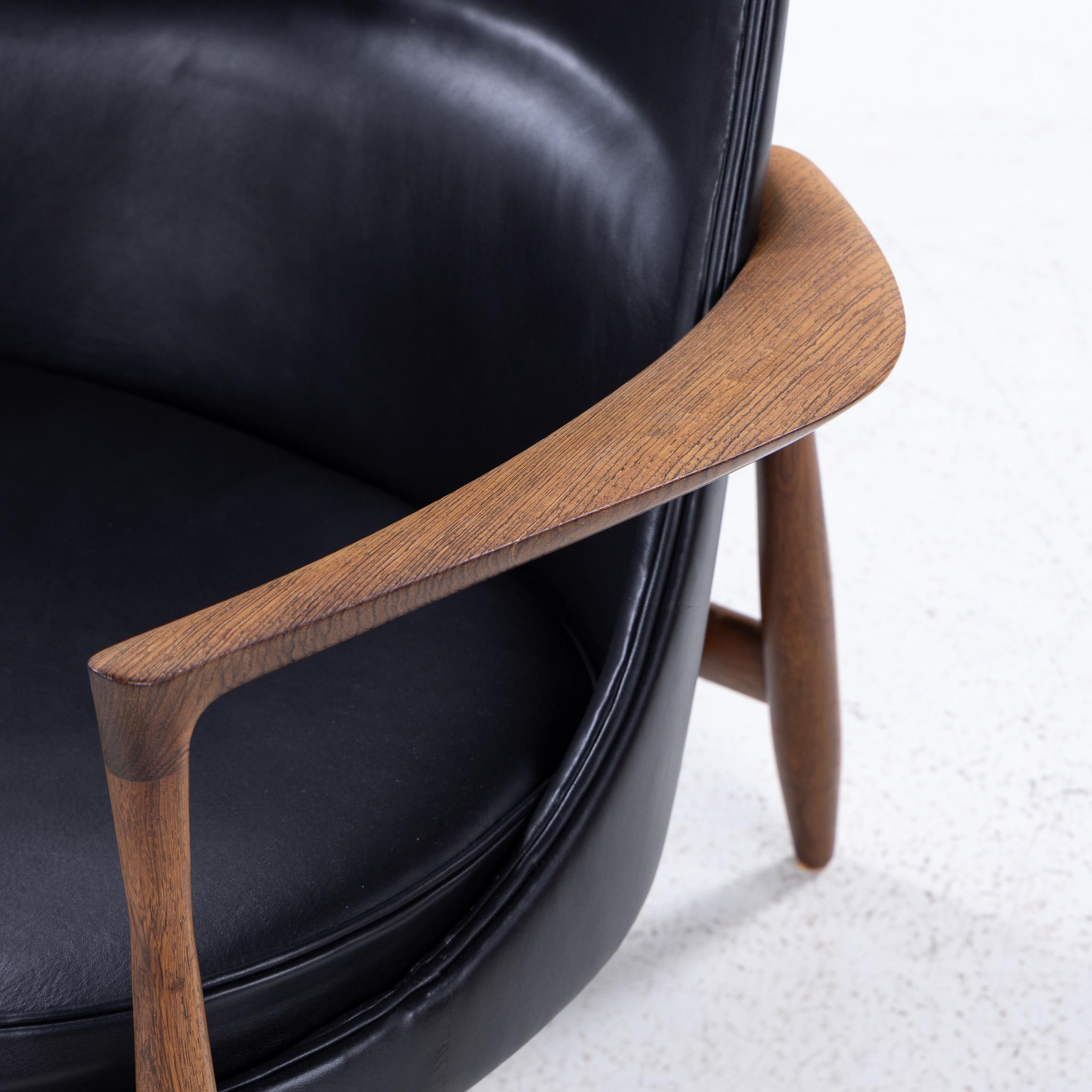 20th Century Rare 'Elizabeth' lounge chair in Brazilian rosewood by by Ib Kofod-Larsen For Sale