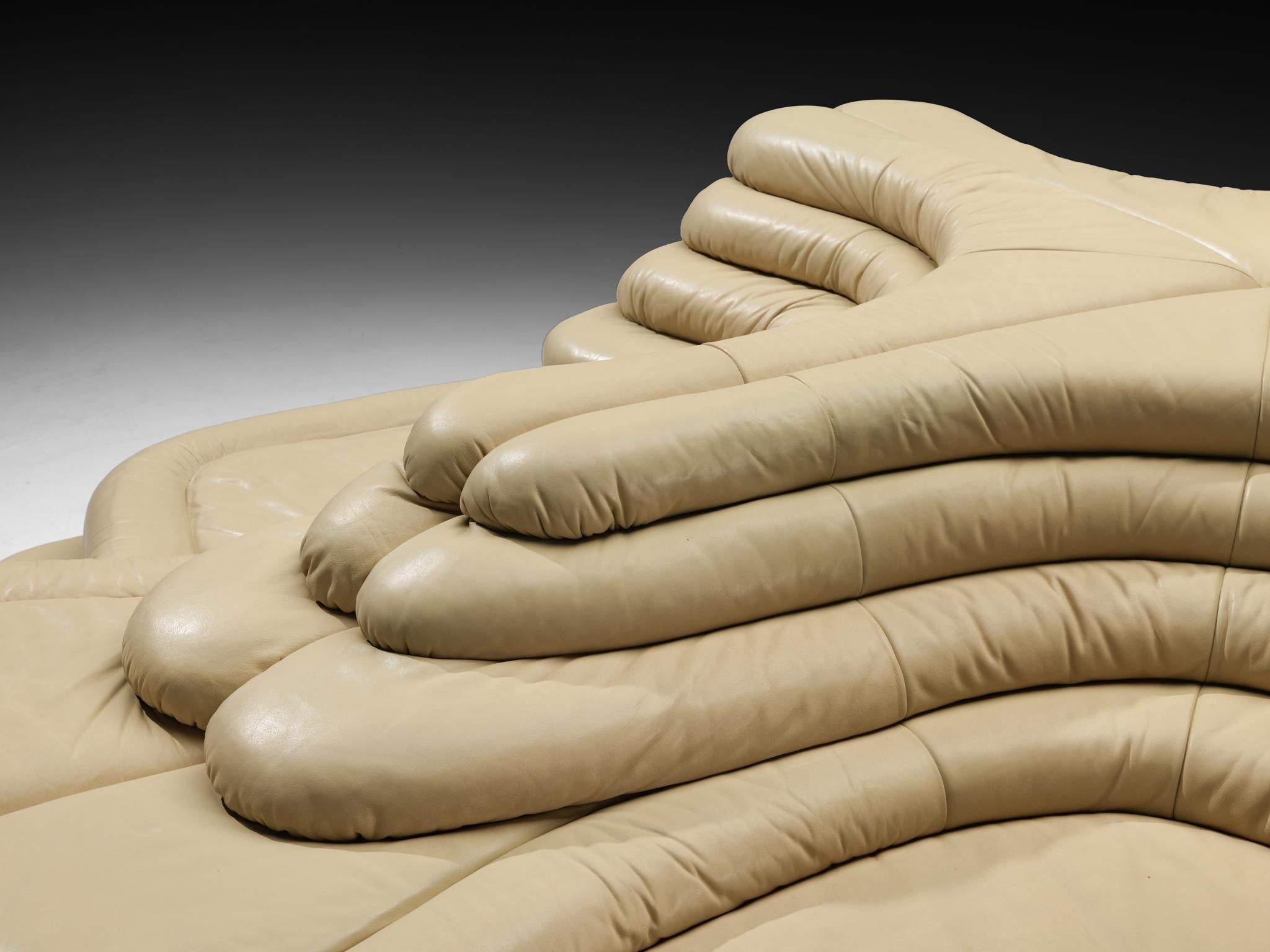 Ubald Klug for De Sede 'Terrazza' Landscapes in Rich Beige Leather im Angebot 1