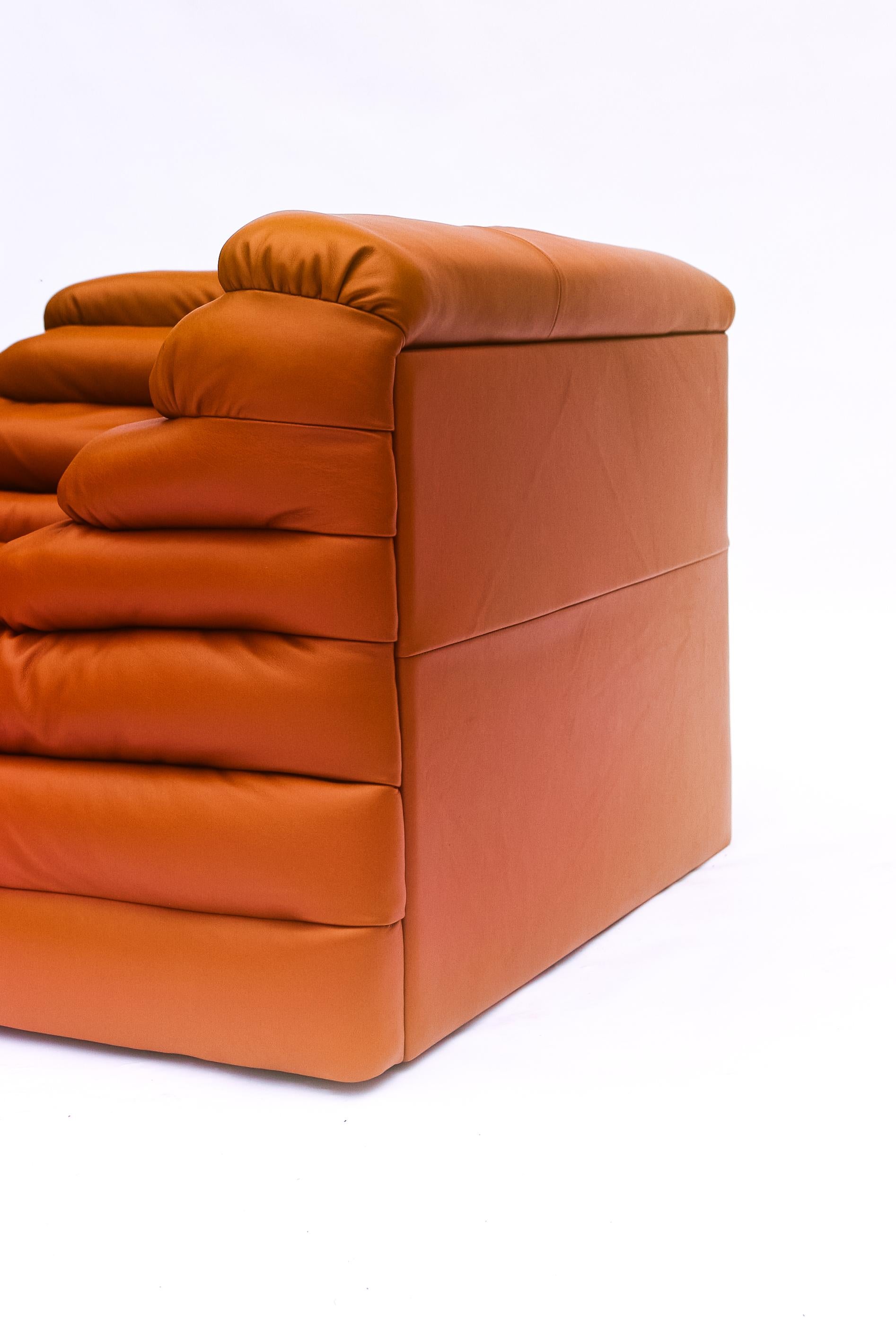 Vintage Ubald Klug Leder Terrazza Couch im Zustand „Hervorragend“ im Angebot in LAGUNA BEACH, CA