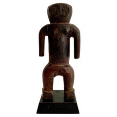 Estatua femenina ubangiana Finales del siglo XIX
