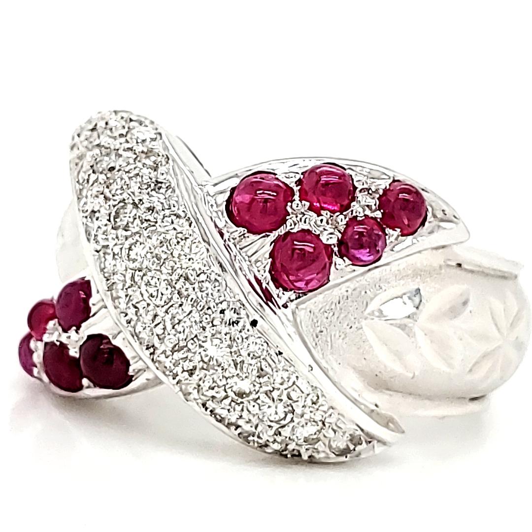 uby Cabochons Cts 0.88 Diamond Engagement Ring Set in 18k White Gold In New Condition For Sale In Hong Kong, HK