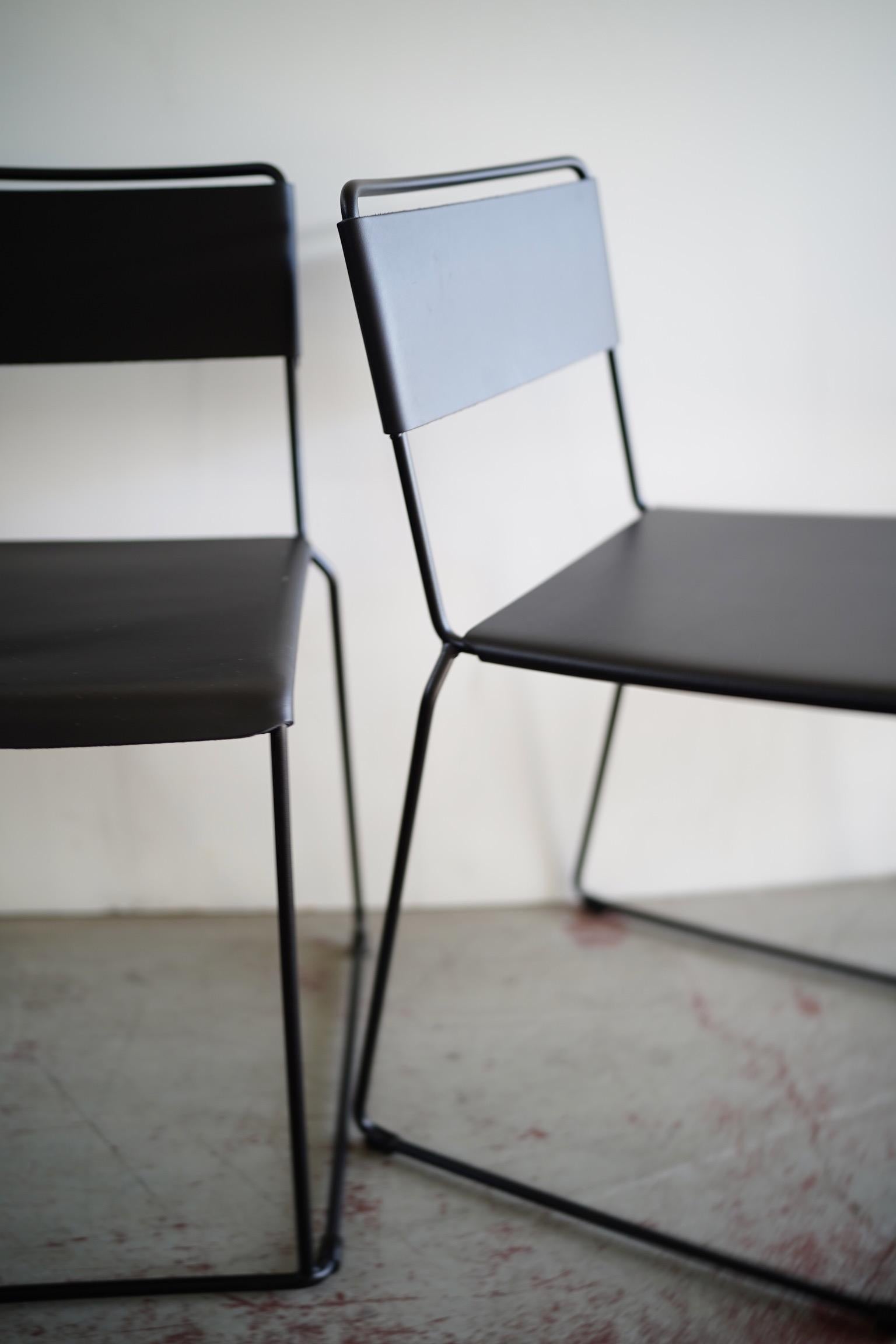 UCCIO-Stuhl mit schwarzem Power-Mantel, schwarzes Leder (21. Jahrhundert und zeitgenössisch) im Angebot