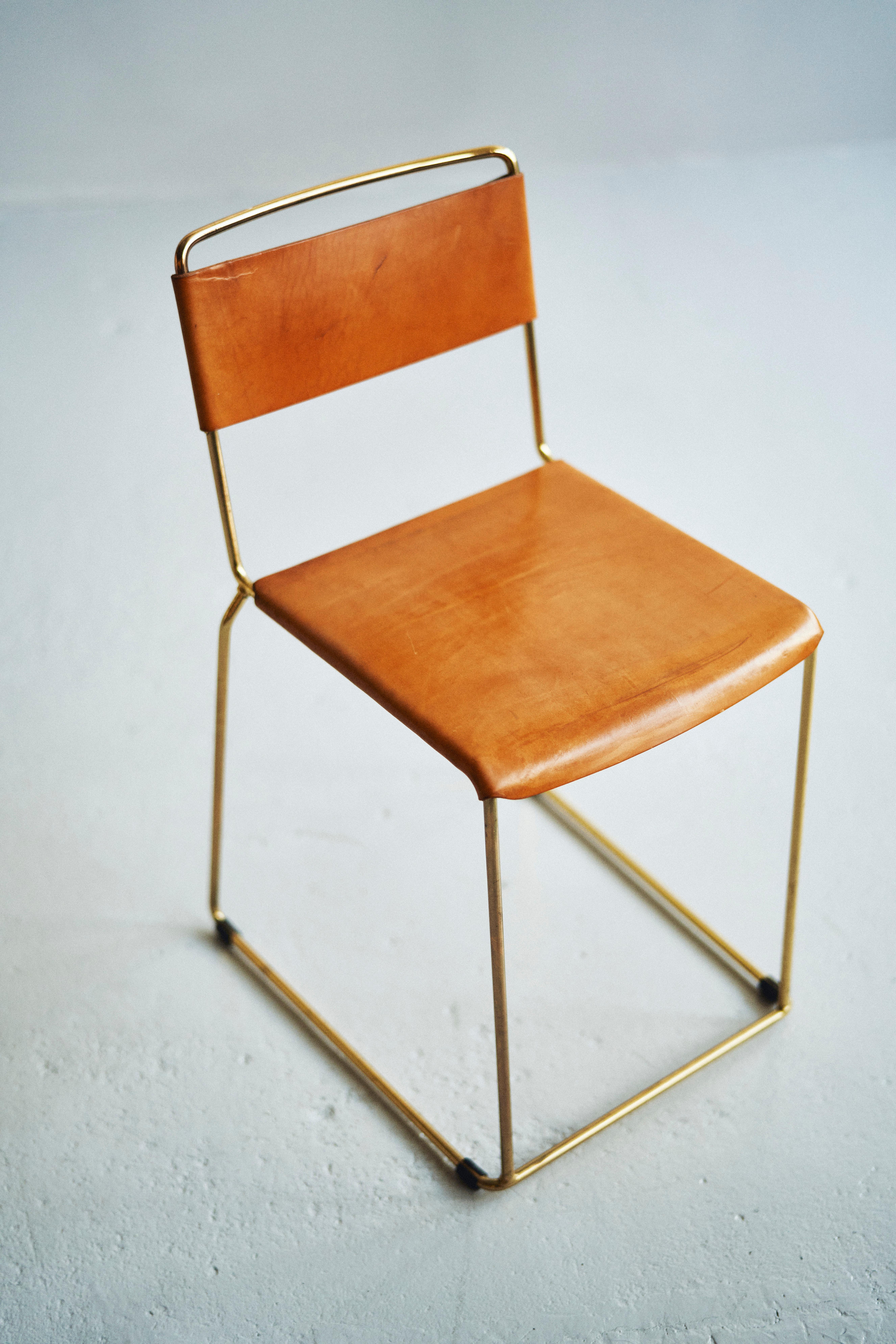 Modern UCCIO Chair Brass and Leather For Sale