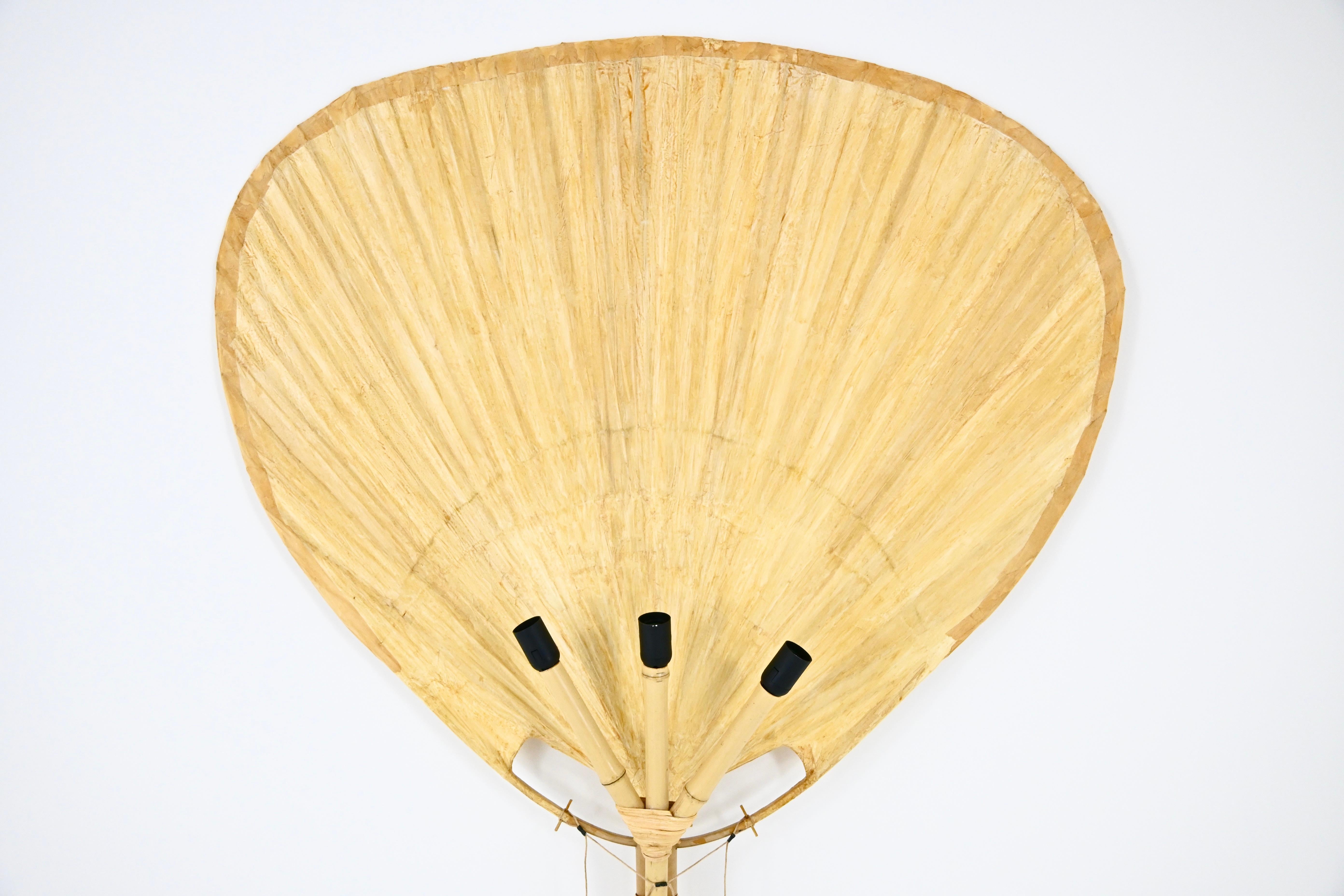 Lámpara de pie Uchiwa de Ingo Maurer para Design M, años 70 en venta 1