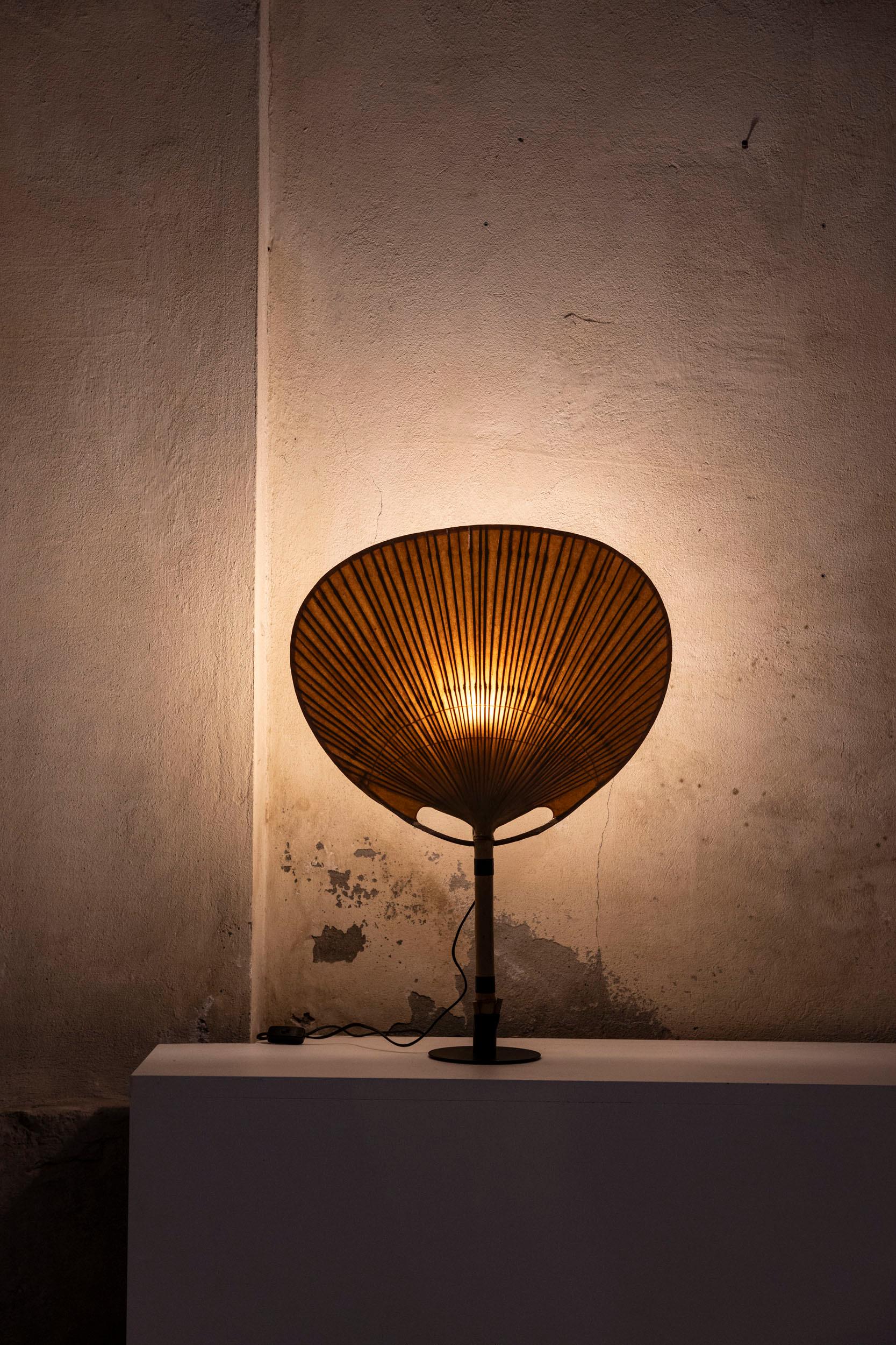Uchiwa lamp designed by Ingo Maurer 5