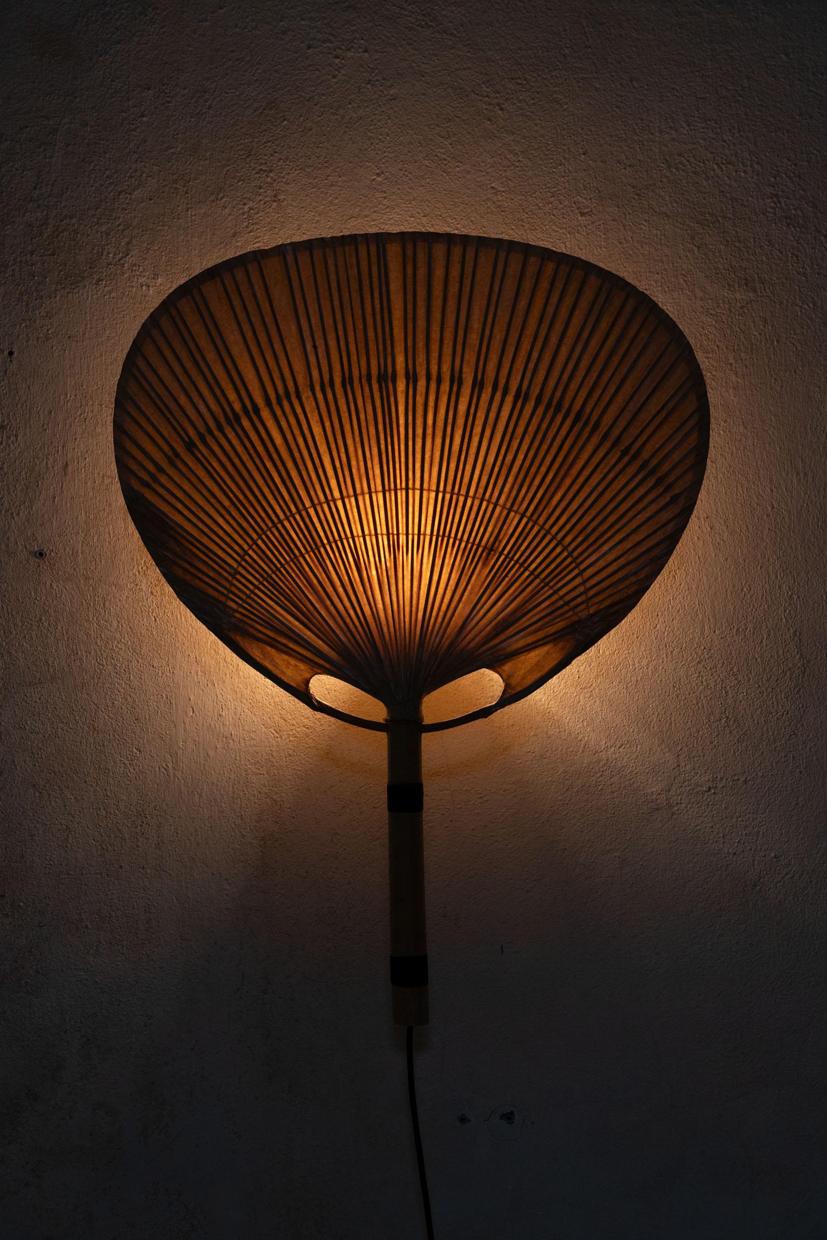 Uchiwa lamp designed by Ingo Maurer 13