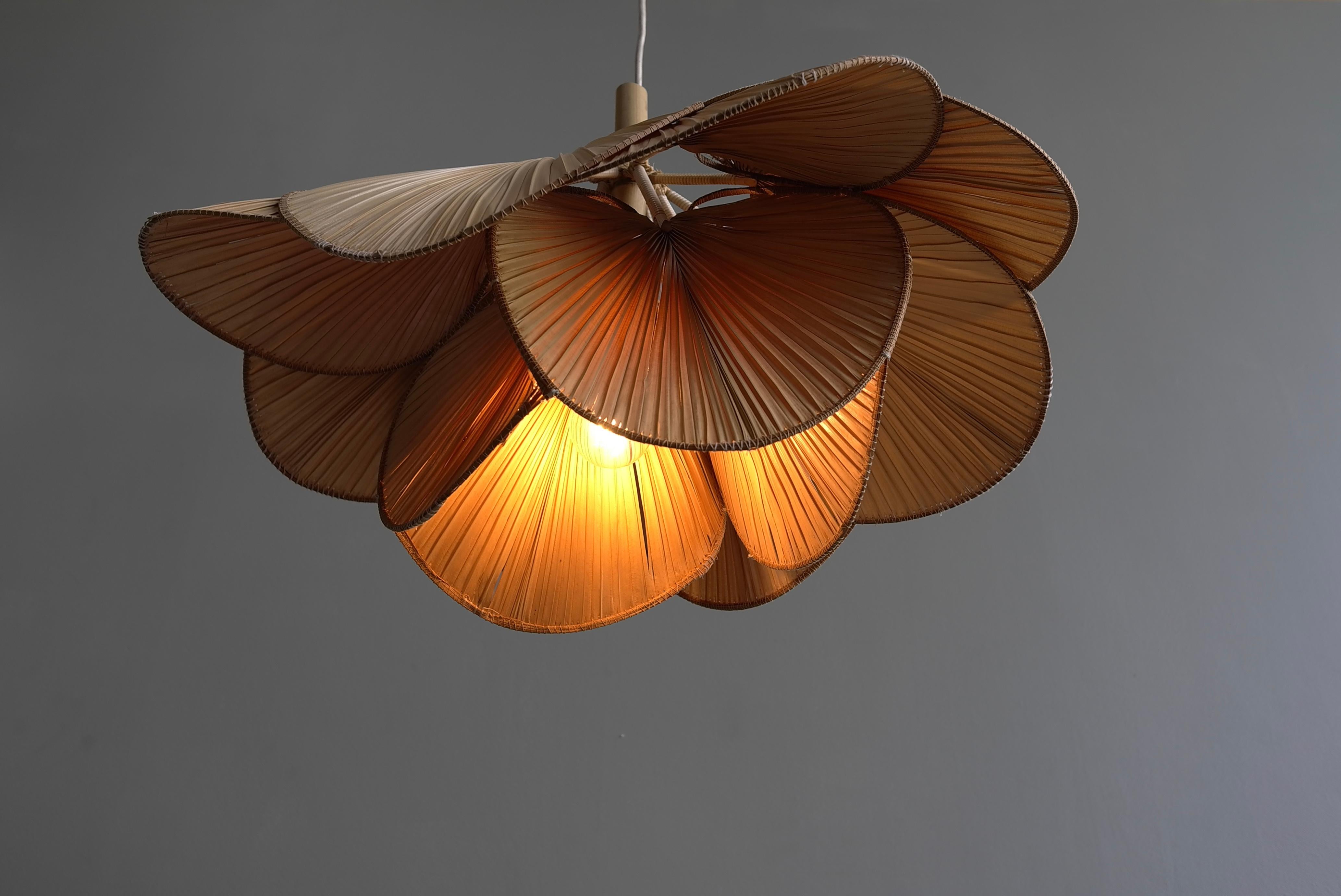 Uchiwa Mid-Century Pendant Lamp attributed to Ingo Maurer, 1970 In Good Condition In Den Haag, NL