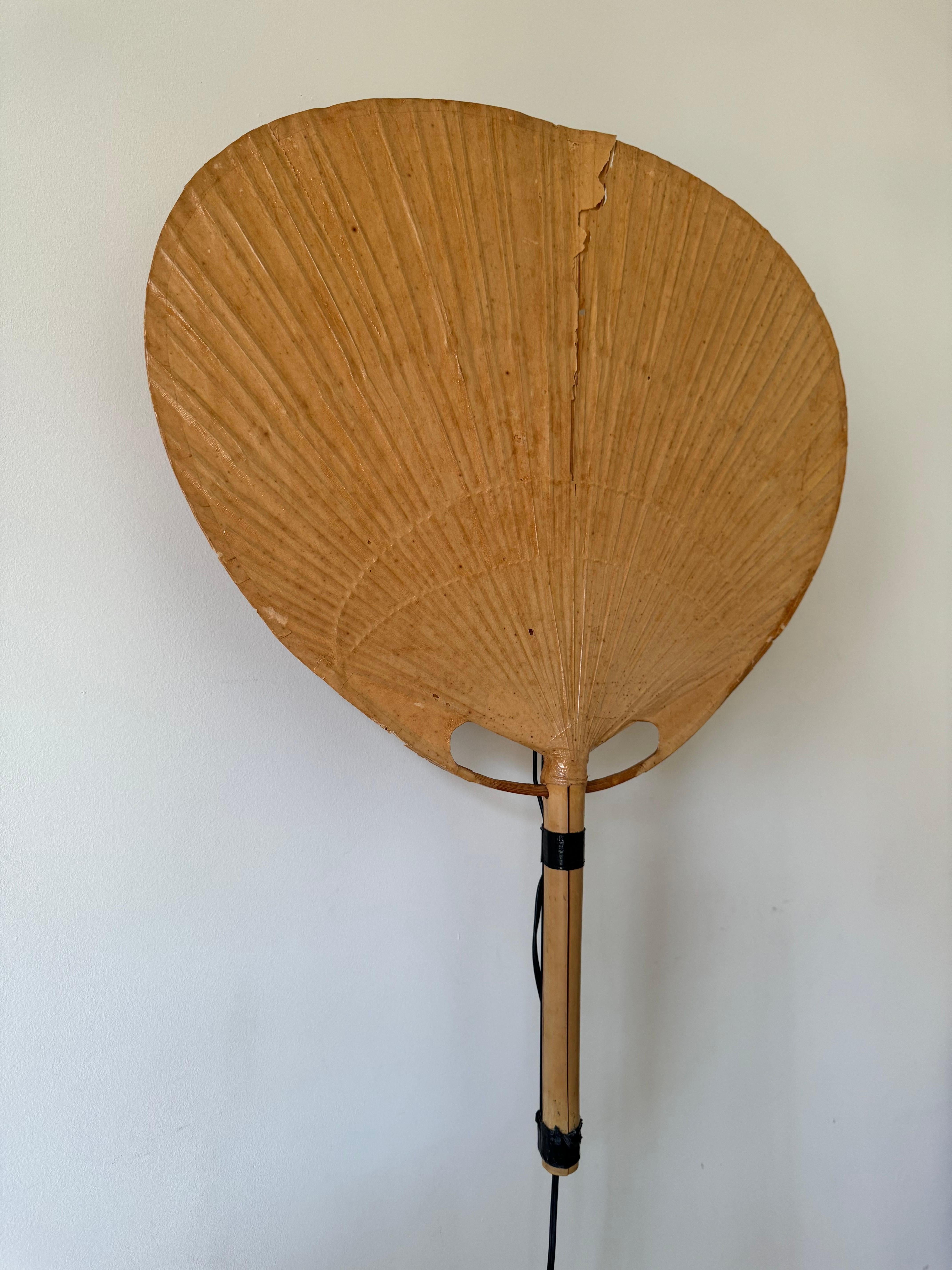 Lámpara de pared Uchiwa de Ingo Maurer en venta 4