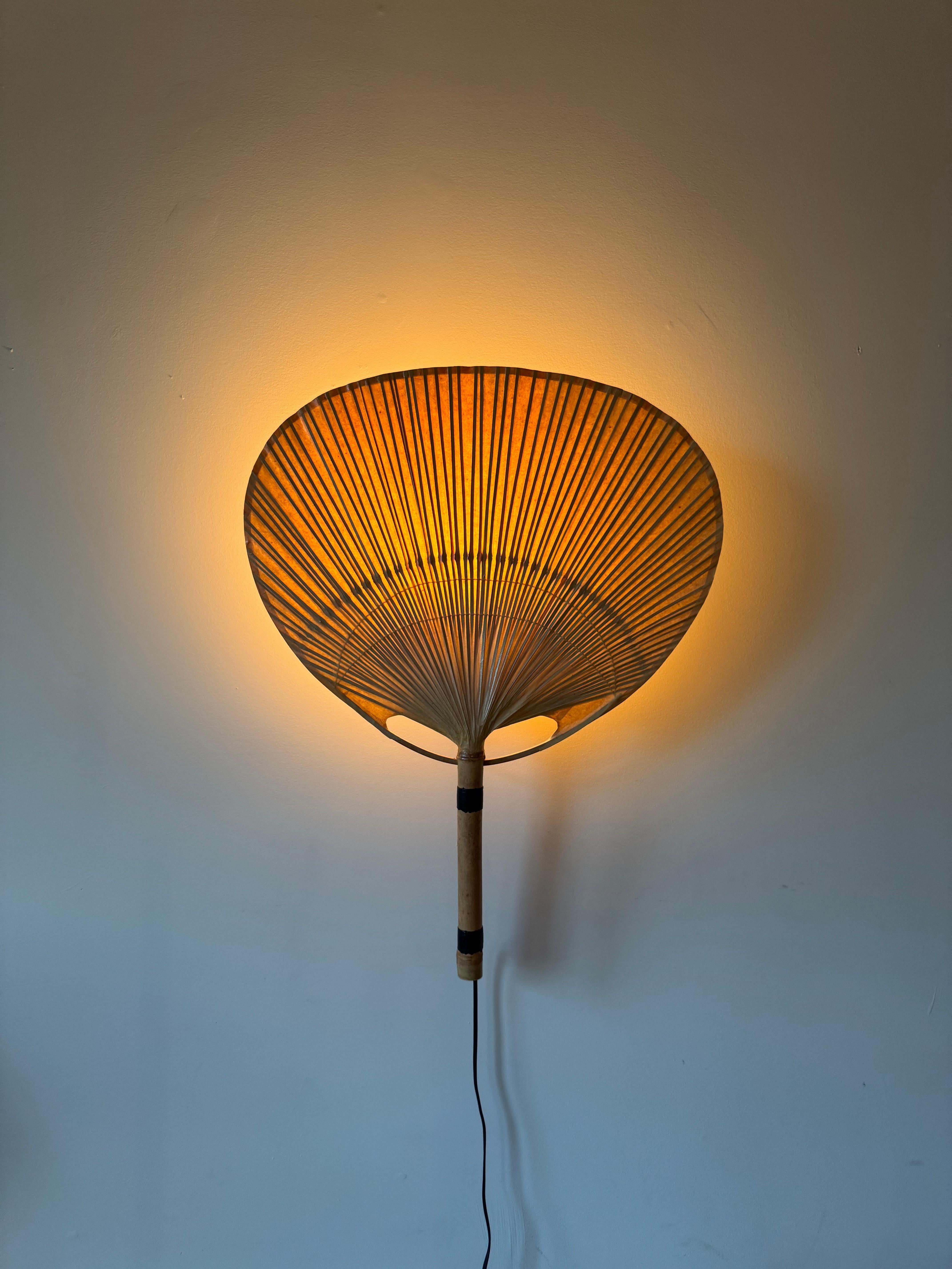 Lampada da parete Uchiwa (Modello III) di Ingo Maurer per Design M. In condizioni ottime in vendita a Centreville, VA