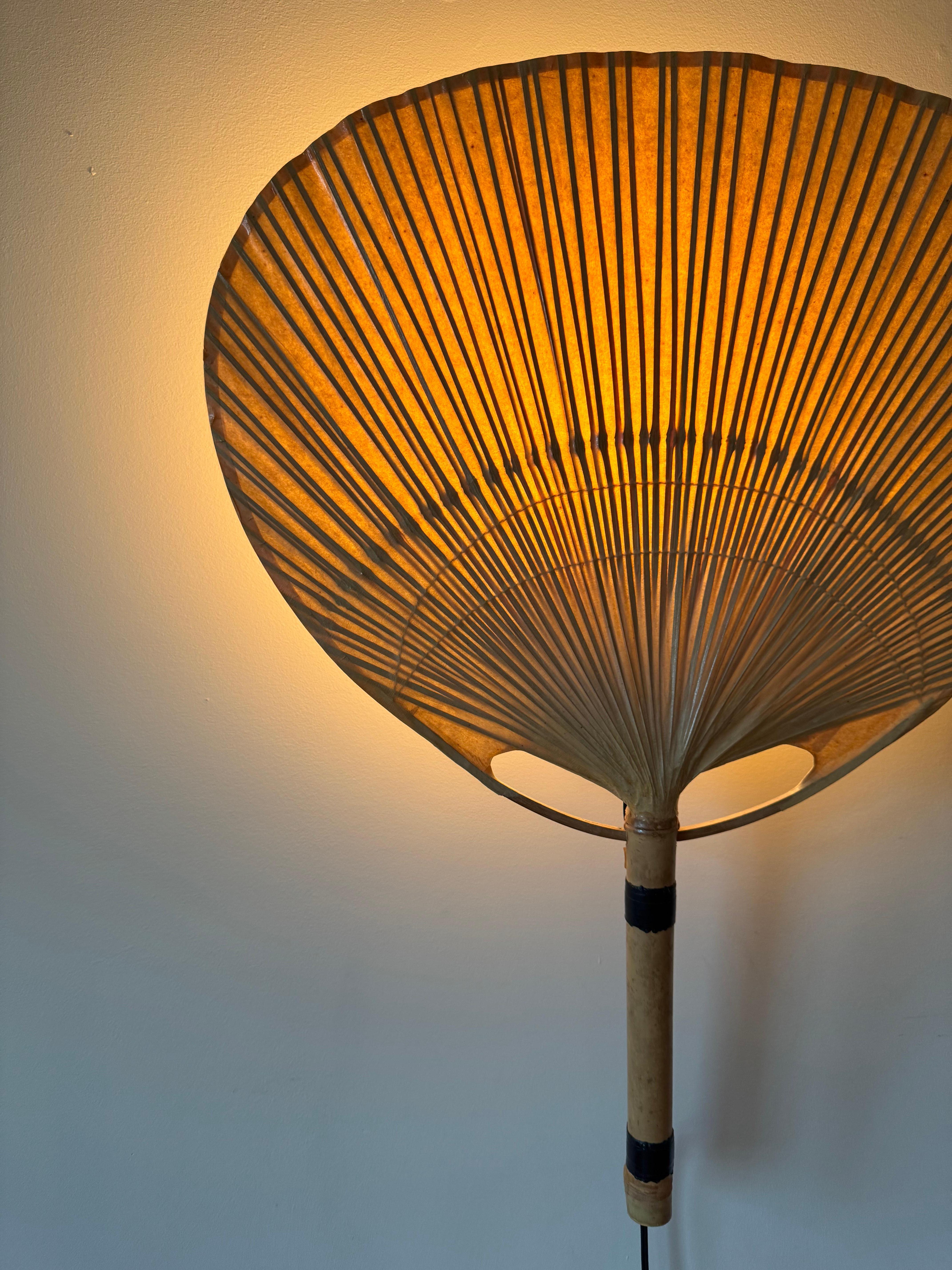Fine XX secolo Lampada da parete Uchiwa (Modello III) di Ingo Maurer per Design M. in vendita