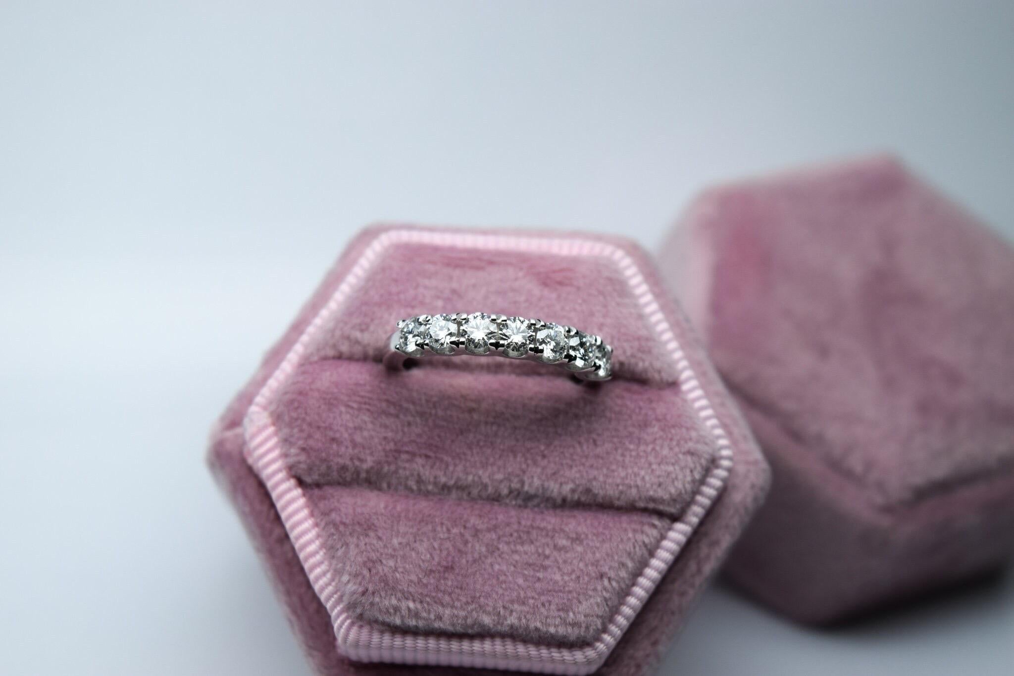 Brilliant Cut Ucut diamond ring wedding ring 1.20ct 18KT gold diamond ring marriage ring For Sale