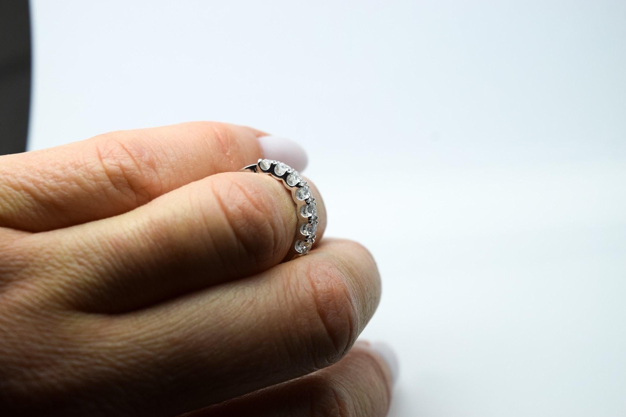Ucut diamond ring wedding ring 1.20ct 18KT gold diamond ring marriage ring For Sale 2
