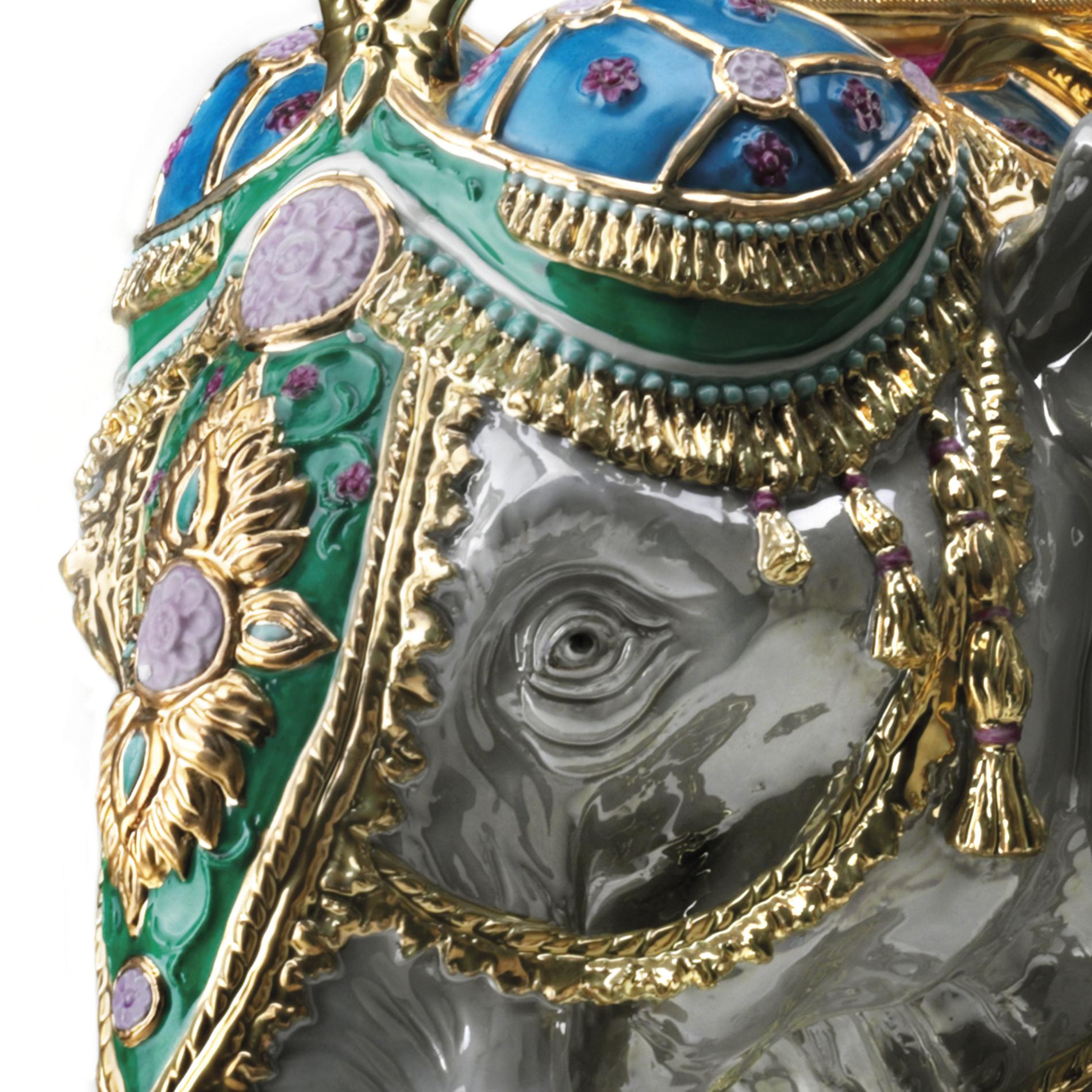 Escultura de elefante verde de Udaipur Siglo XXI y contemporáneo en venta