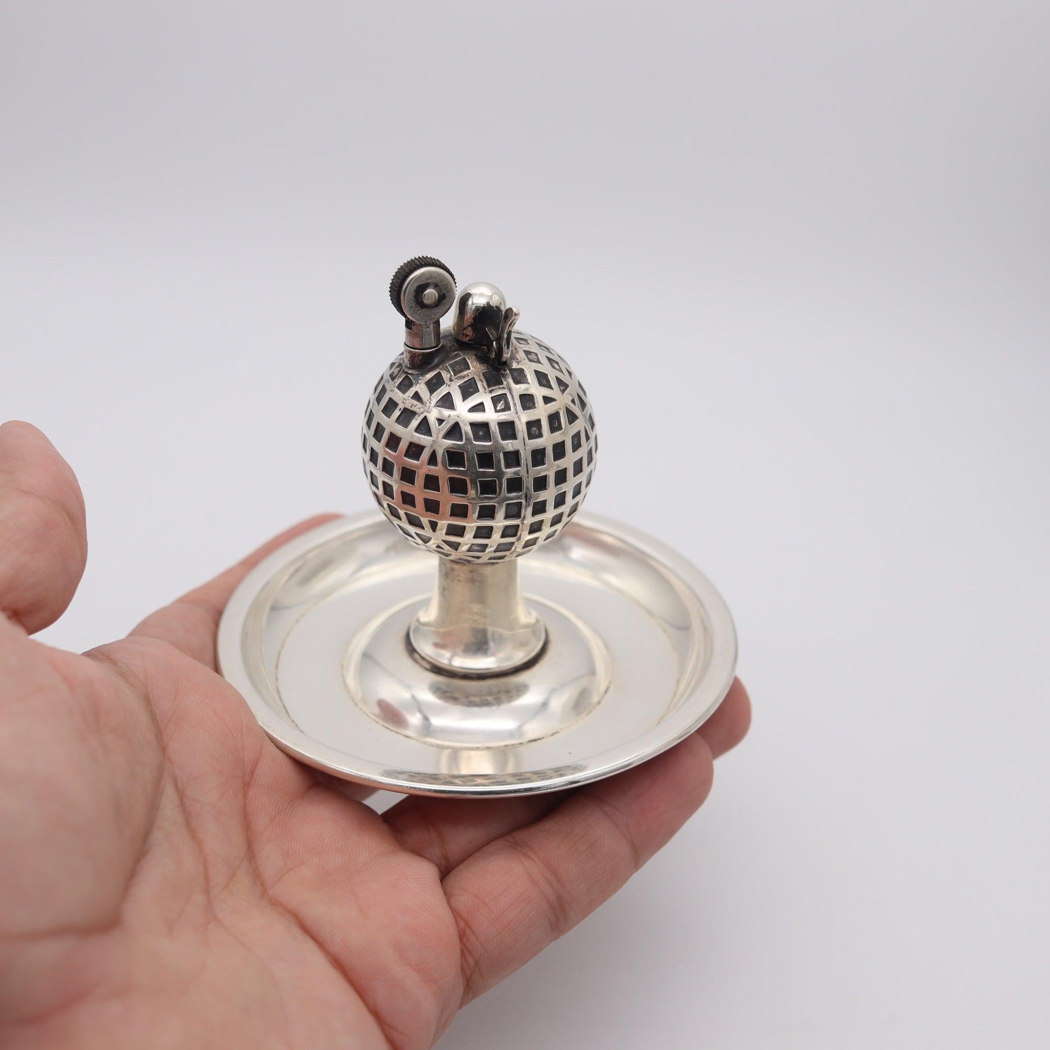 UDALL & BALLOU 1920 Art Déco - Briquet de bureau avec boule de golf en argent sterling 925 Excellent état - En vente à Miami, FL