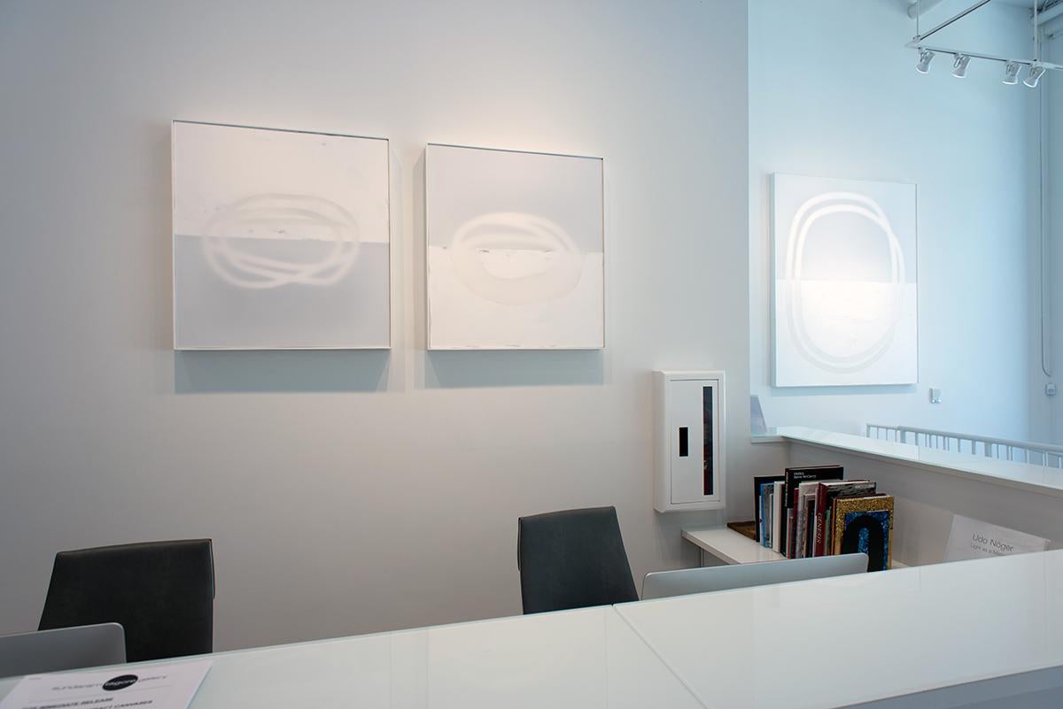 Peinture abstraite sur toile, blanc sur blanc, petite, minimaliste en vente 1